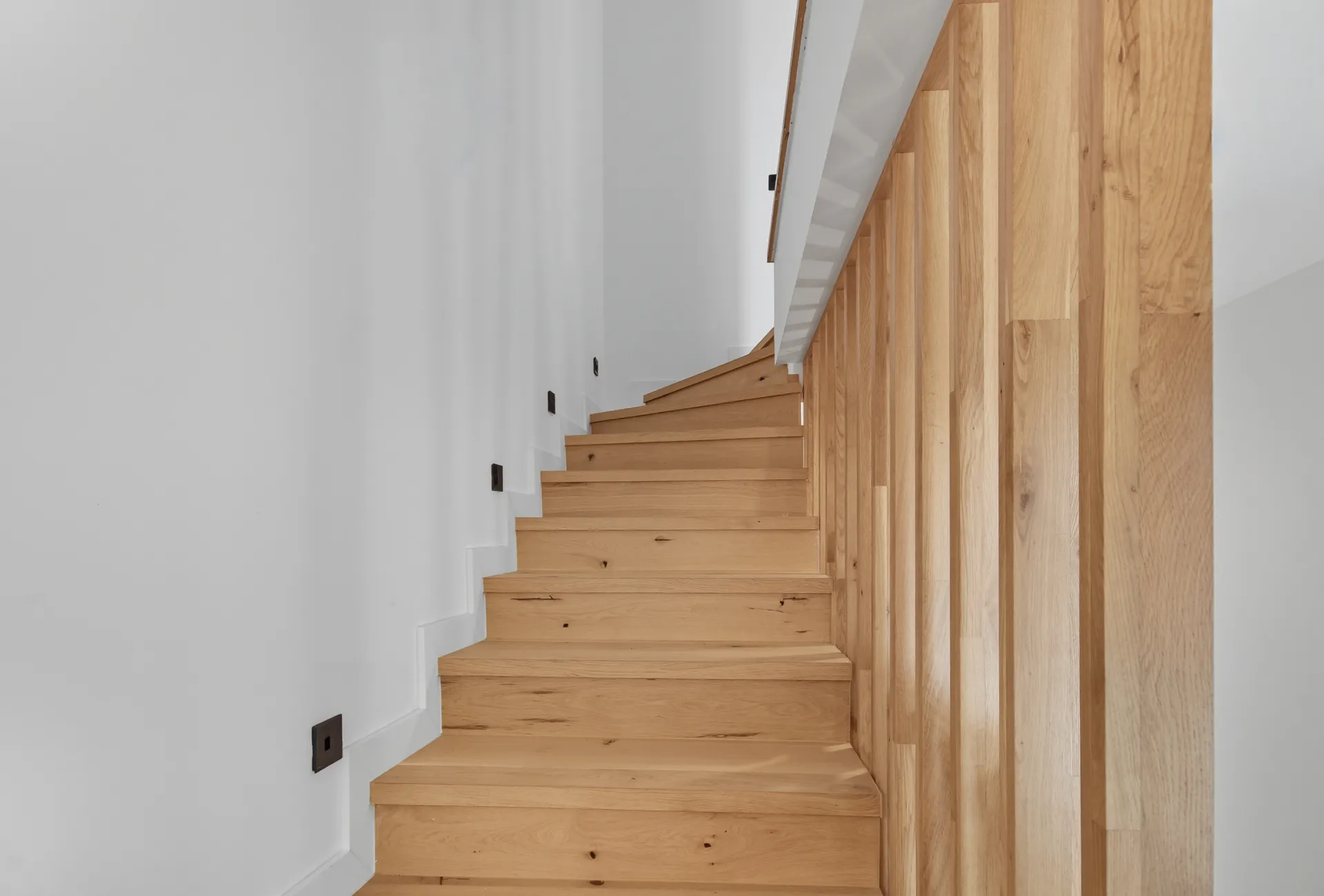 VILLA PIPERA - IANCU NICOLAE - 6 ROOMS - - 6