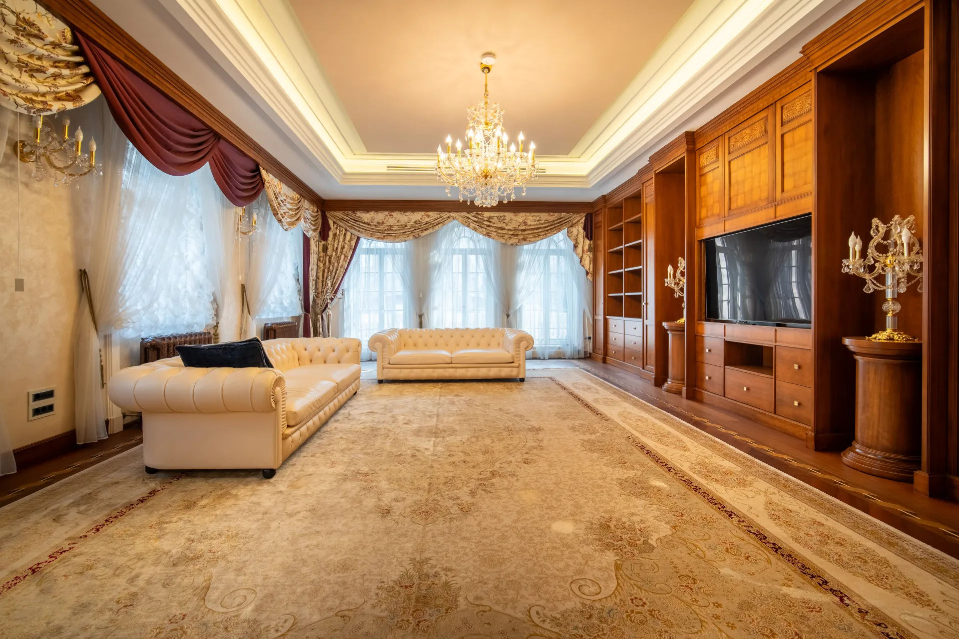 VILA HERASTRAU - 13 CAMERE