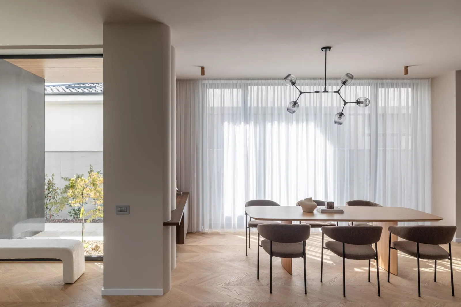 VILA 6 CAMERE - PIPERA - PISCINA PROPRIE - 3/4