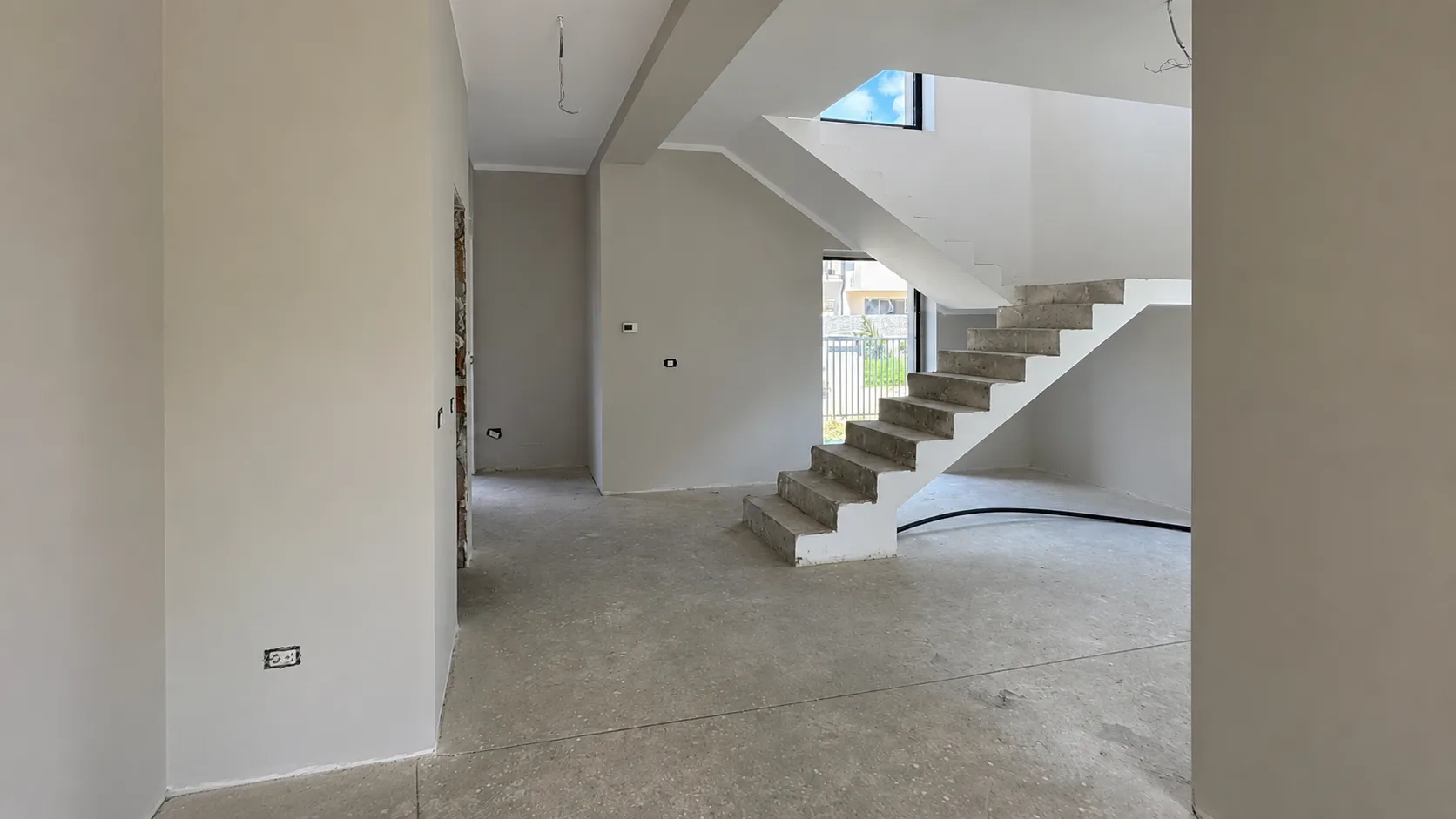 CASA P+1 - TUNARI - 4 CAMERE - imagine 3