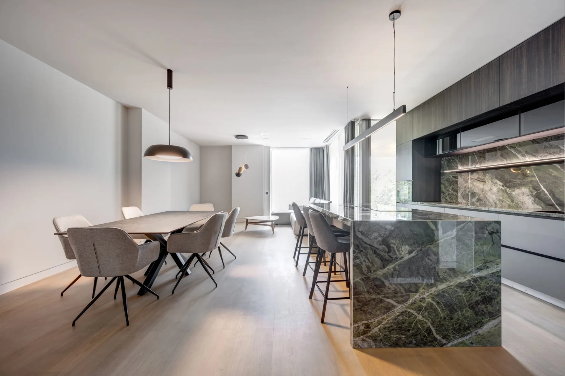 APARTAMENT FLOREASCA - 3 CAMERE - FINISAJE PREMIUM - imagine 2