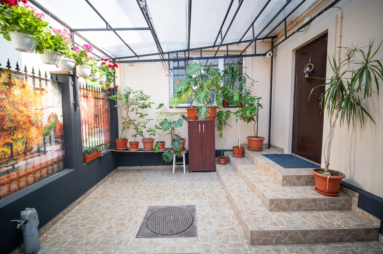CASA ZOAN DRISTOR - 4 CAMERE 