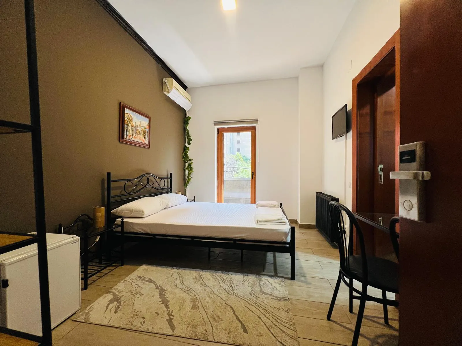 HOTEL - GARA DE NORD - 44 CAMERE  - 12