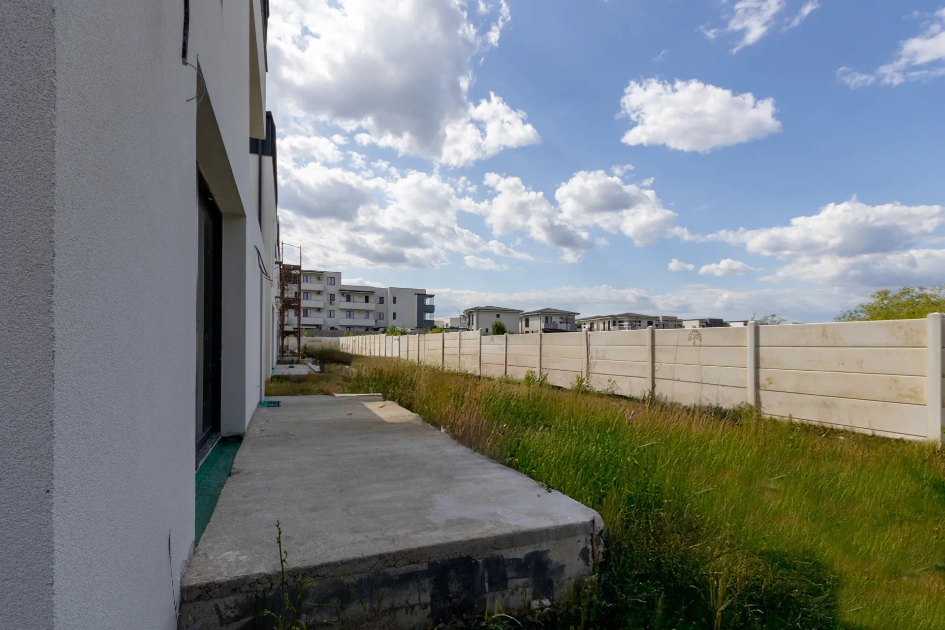 VILA CU 6 CAMERE - ZONA TUNARI 