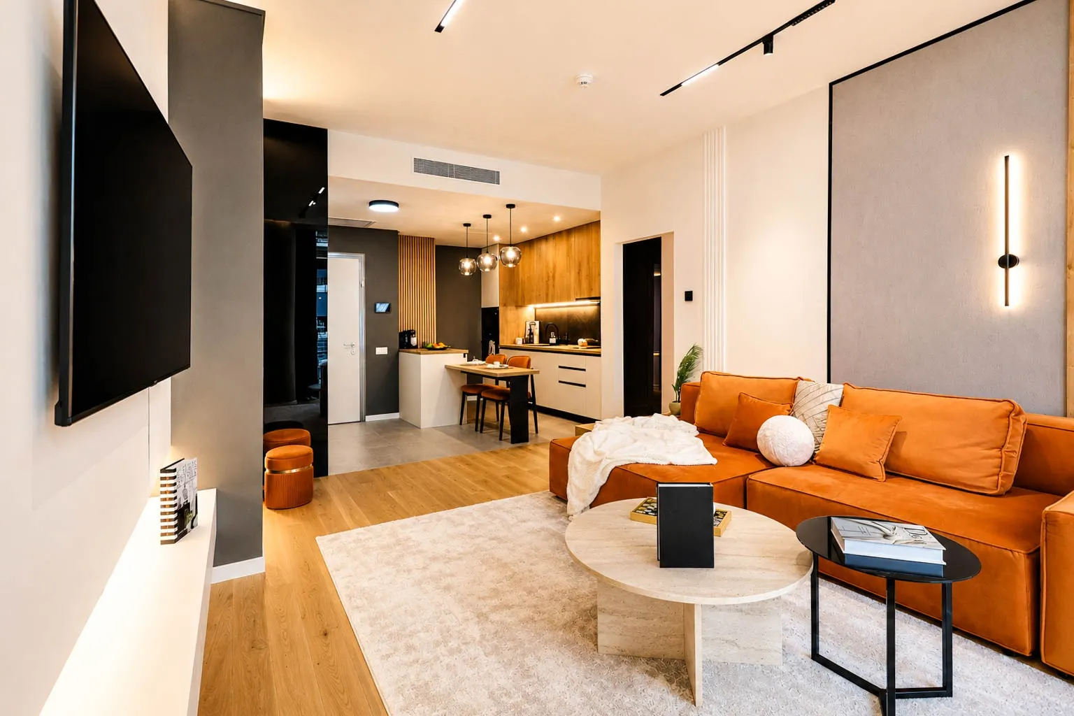 APARTAMENT CU 2 CAMERE | MOBILAT SI UTILAT | FLOREASCA 