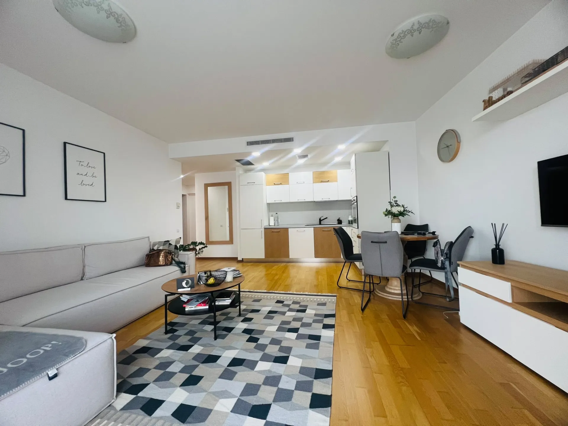 APARTAMENT 2 CAMERE - ZONA UNIVERSITAE - PARCARE SUBTERANA INCLUSA - 7