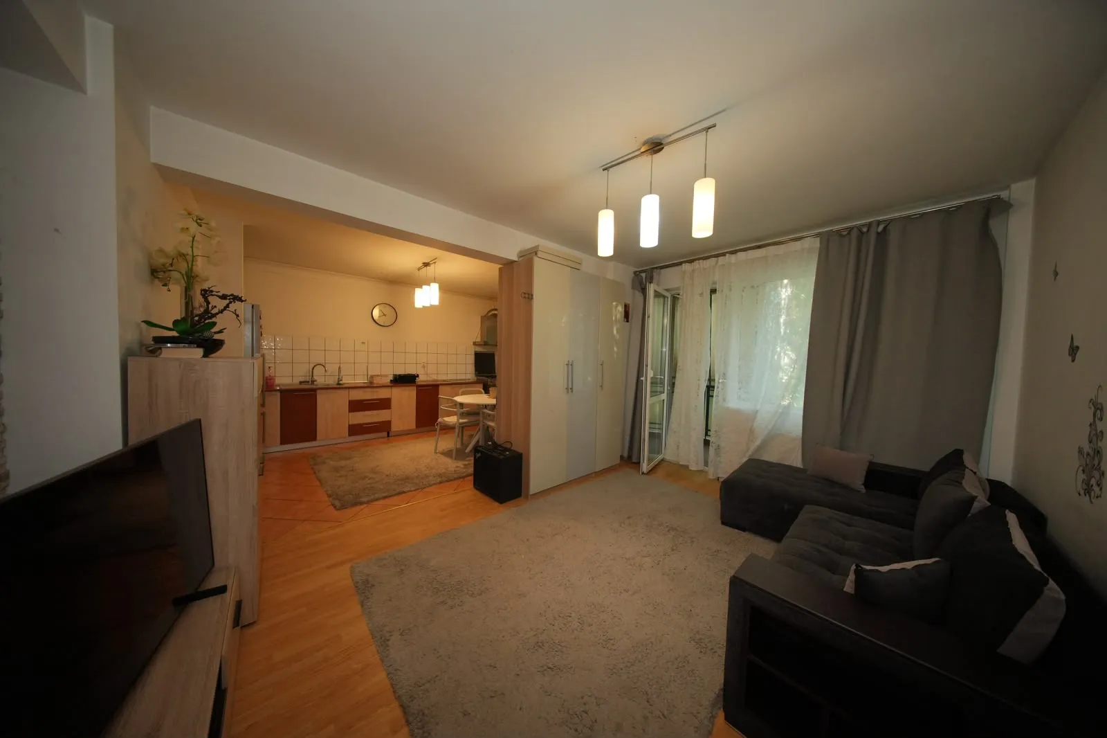 Apartament 2 camere | Drumul Taberei | Metrou | Parcare + Boxă
