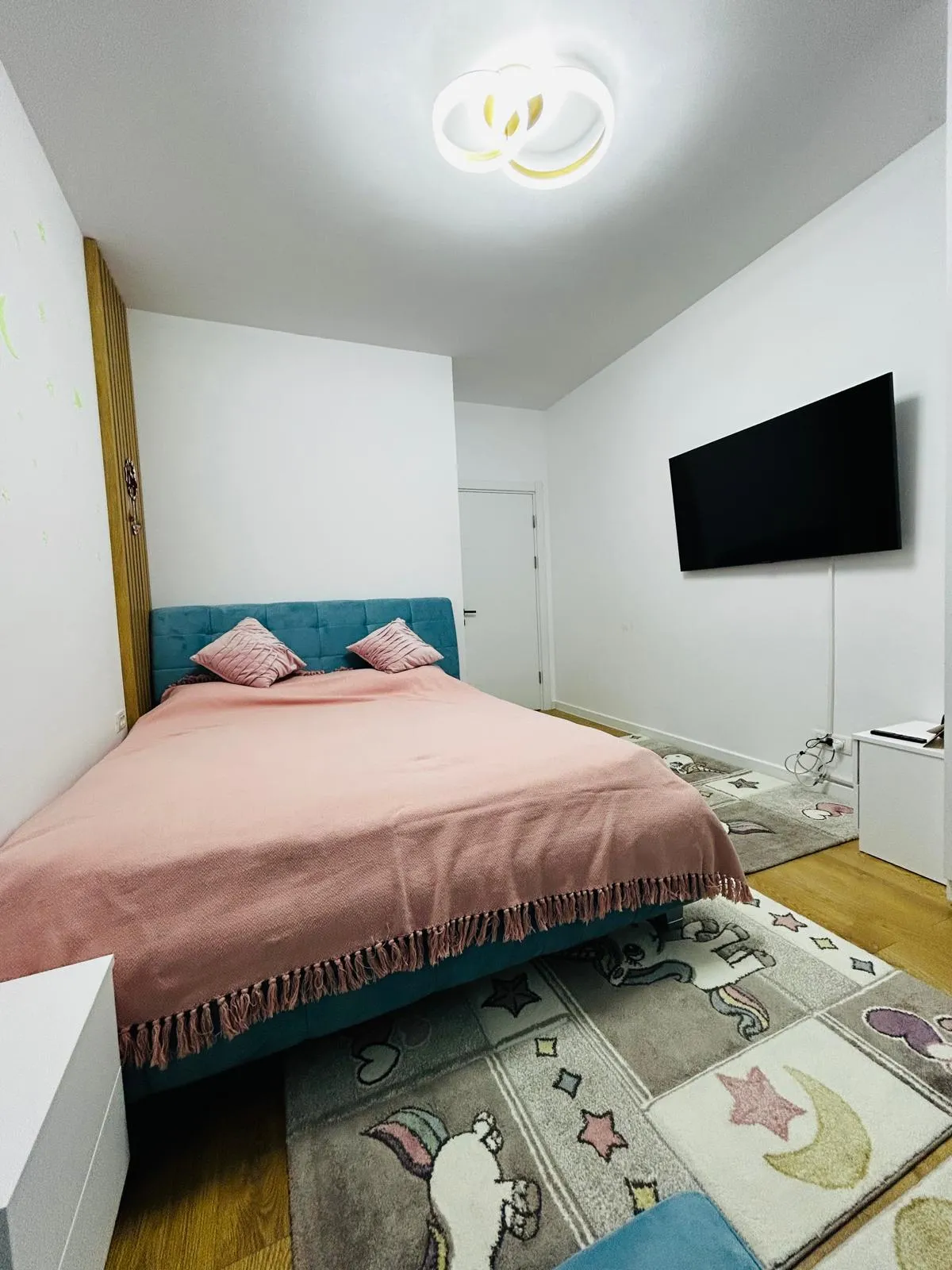 APARTAMENT CU 2 CANMERE - LUJERULUI - MOBILAT, UTILAT + PARCARE  - 2