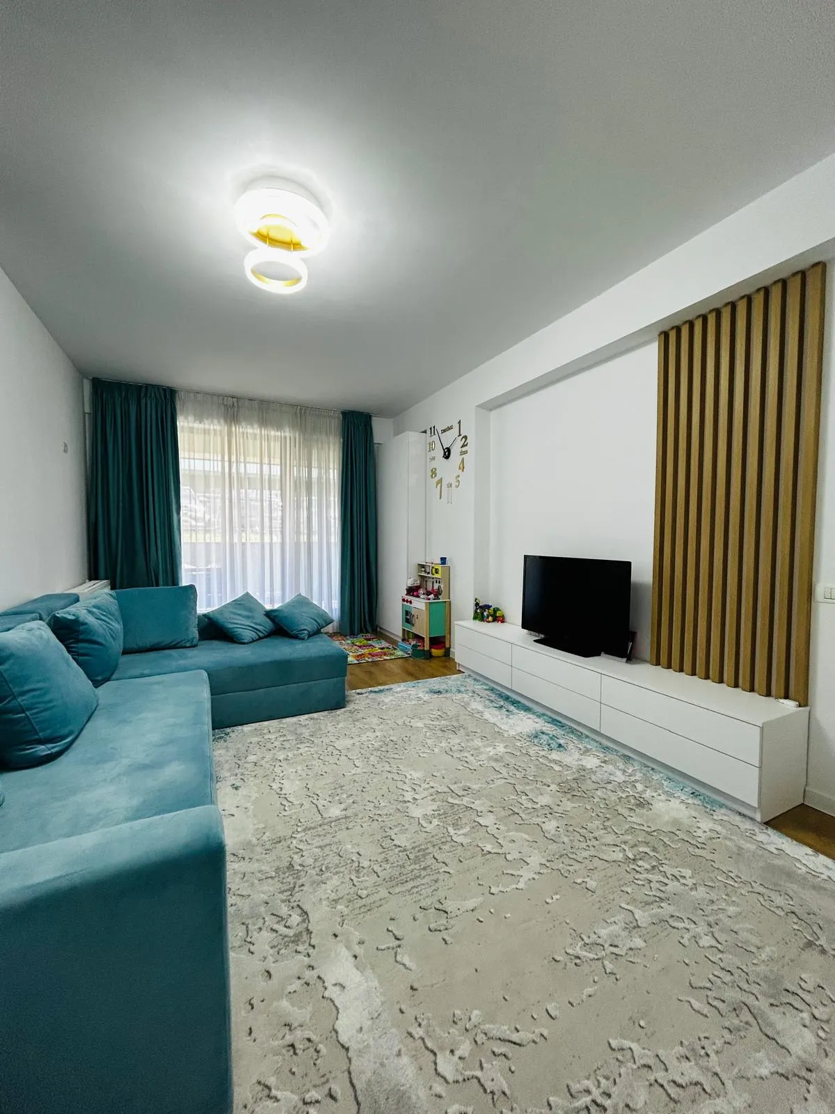 APARTAMENT CU 2 CANMERE - LUJERULUI - MOBILAT, UTILAT + PARCARE 