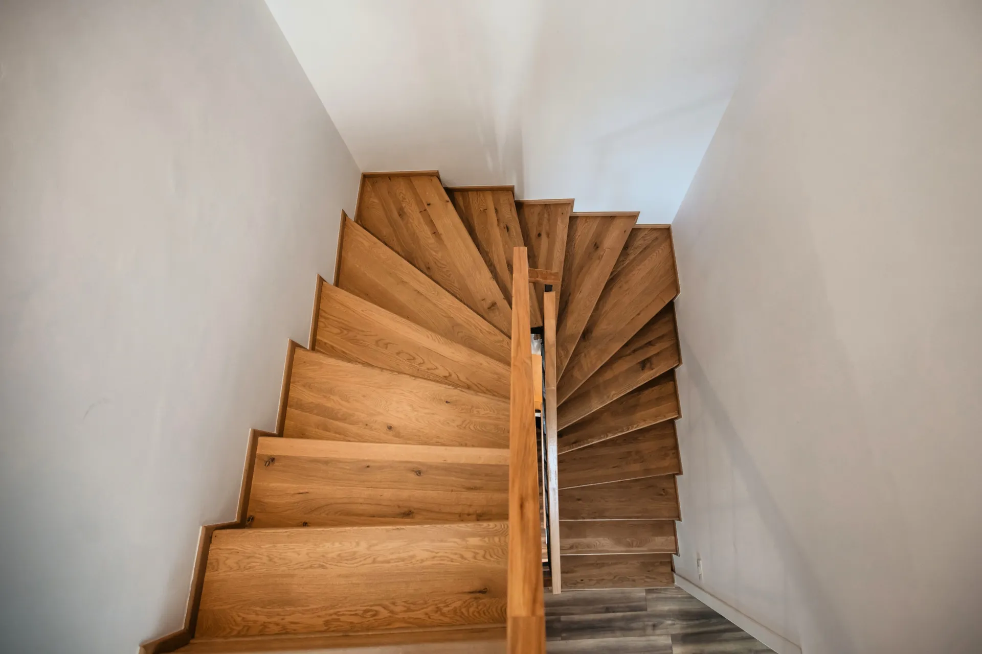 VILA 4 CAMERE - ZONA OTOPENI - imagine 2