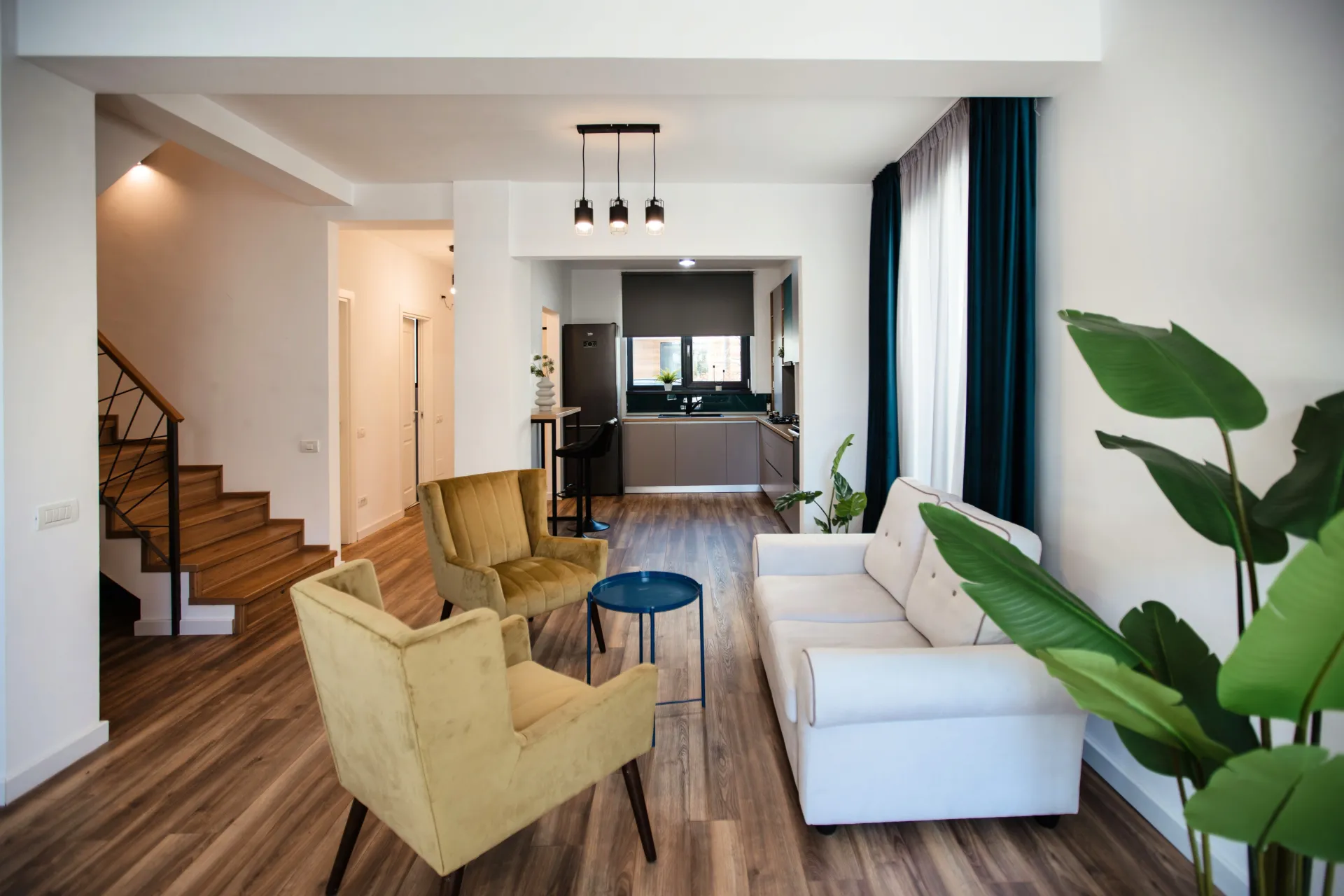 VILA 4 CAMERE - ZONA OTOPENI - 7