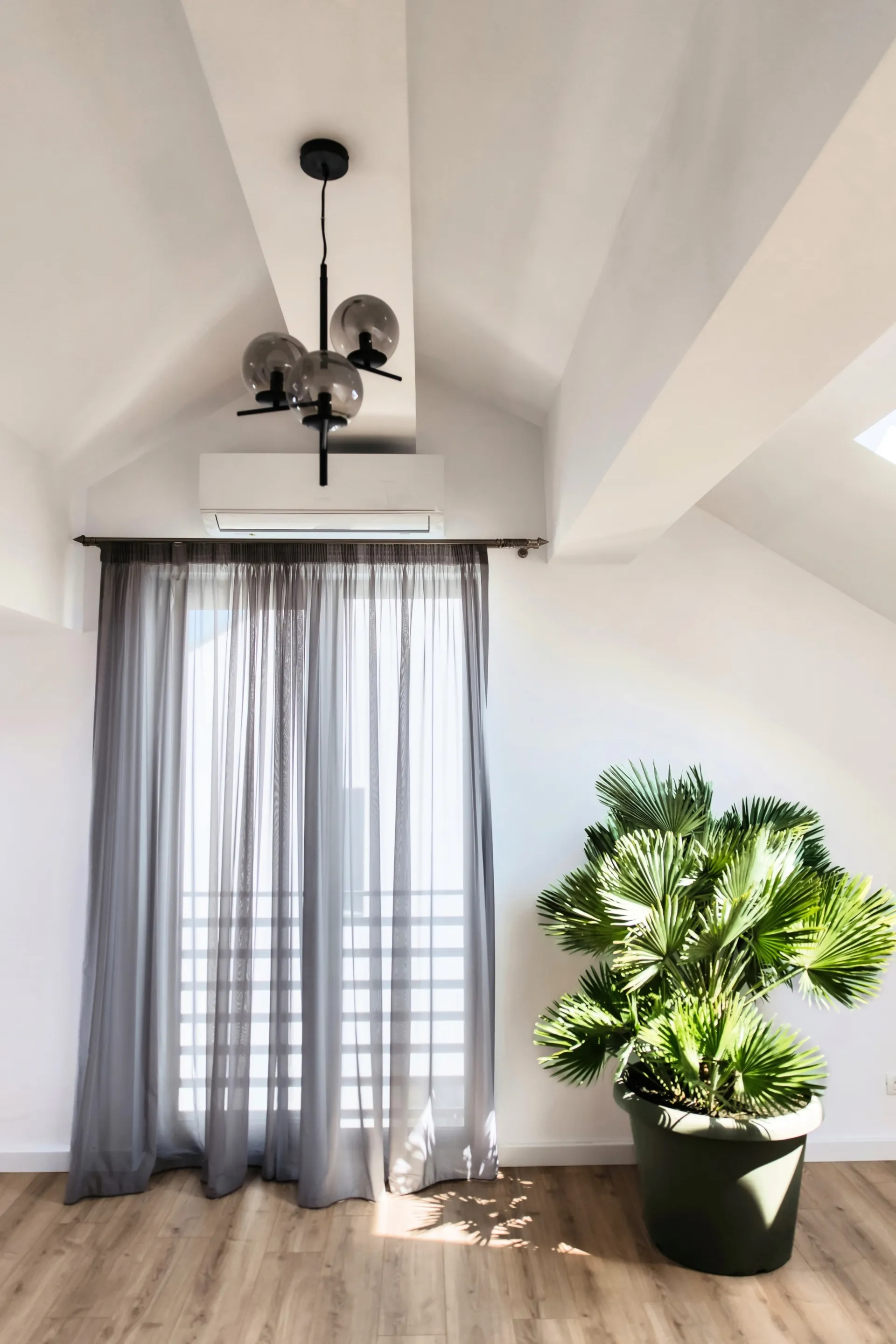 VILA 4 CAMERE - ZONA OTOPENI - 11