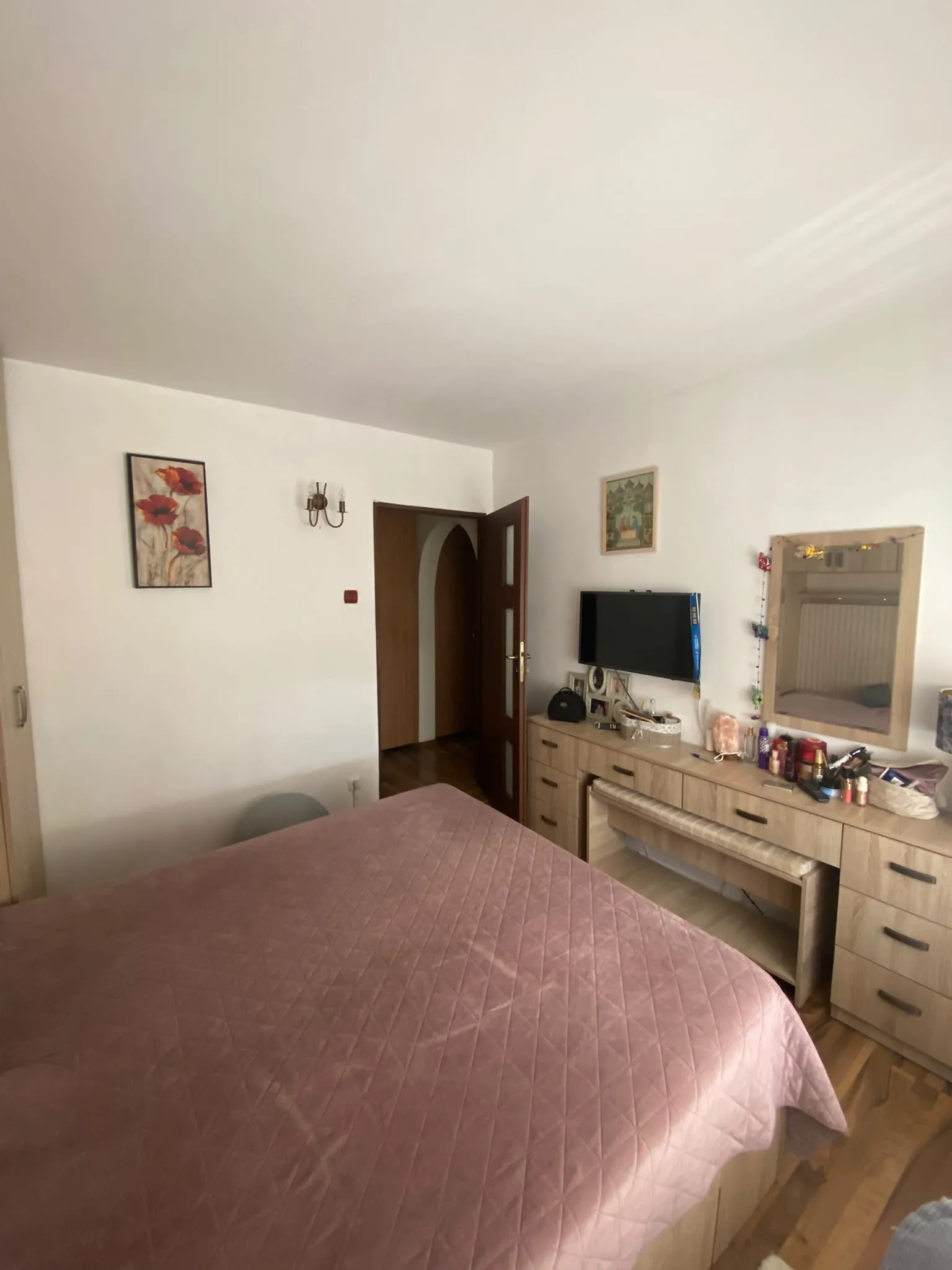 APARTAMENT CU 3 CAMERE | ZONA TITAN