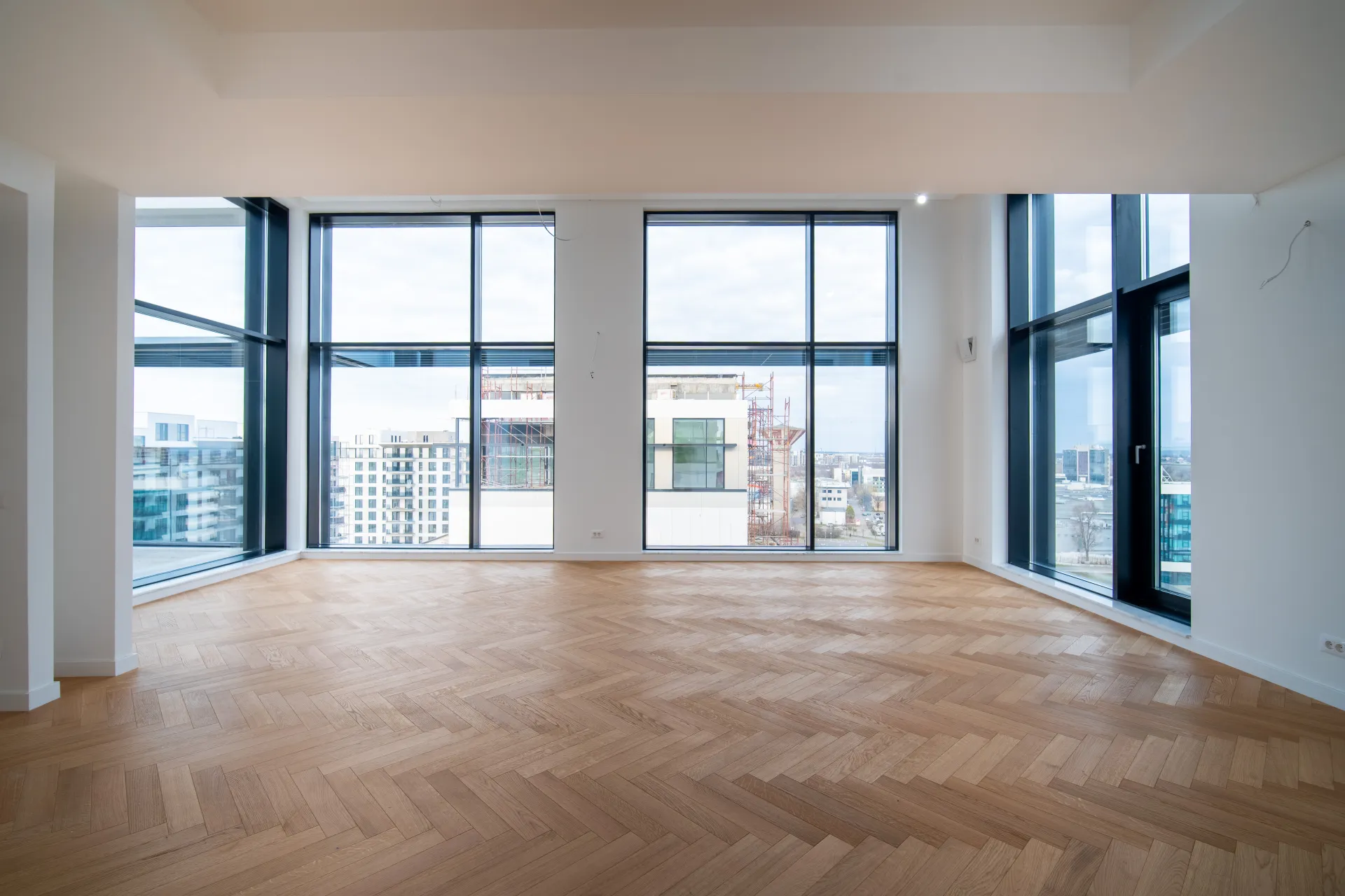 PENTHOUSE 4 CAMERE - FLOREASCA - BLOC NOU - 8/9