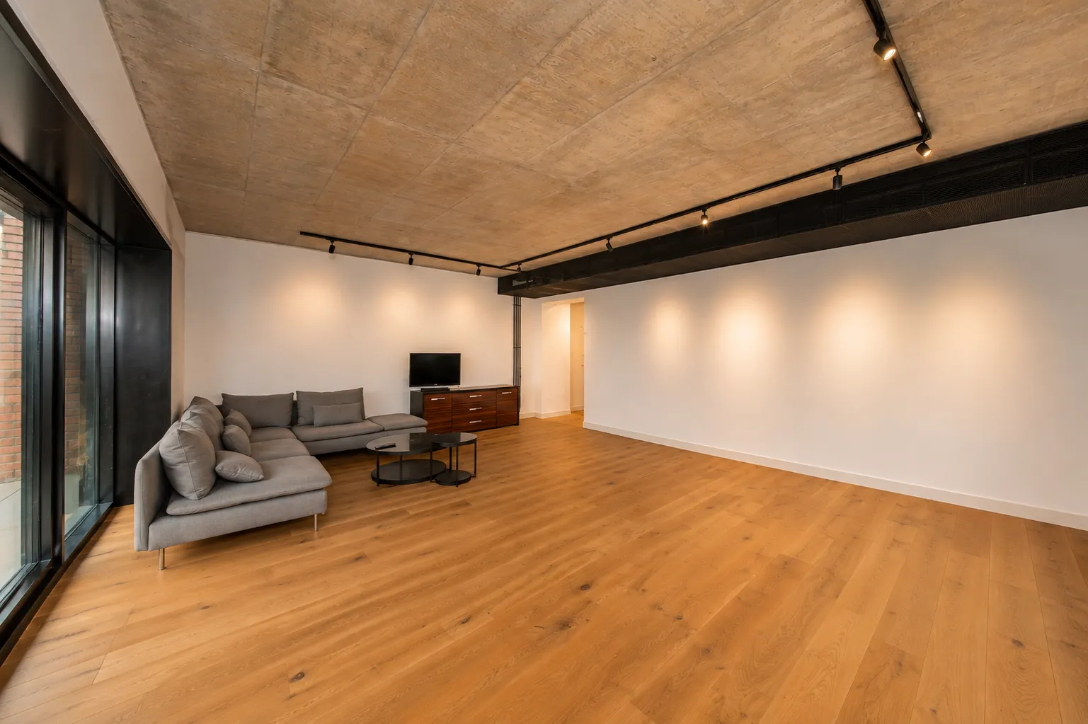 APARTAMENT CU 3 CAMERE | FLOREASCA | PARTIAL MOBILAT - imagine 2