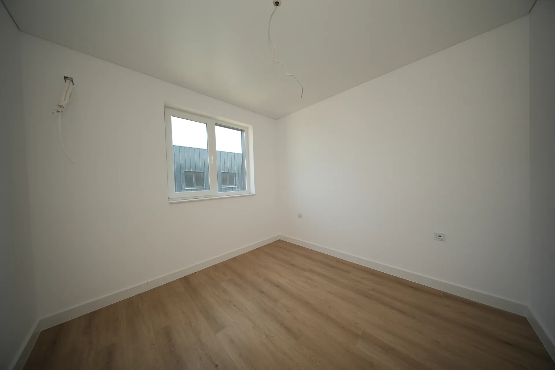 3 CAMERE - VEDERE SPRE SUD - BLOC NOU - PIPERA - 10