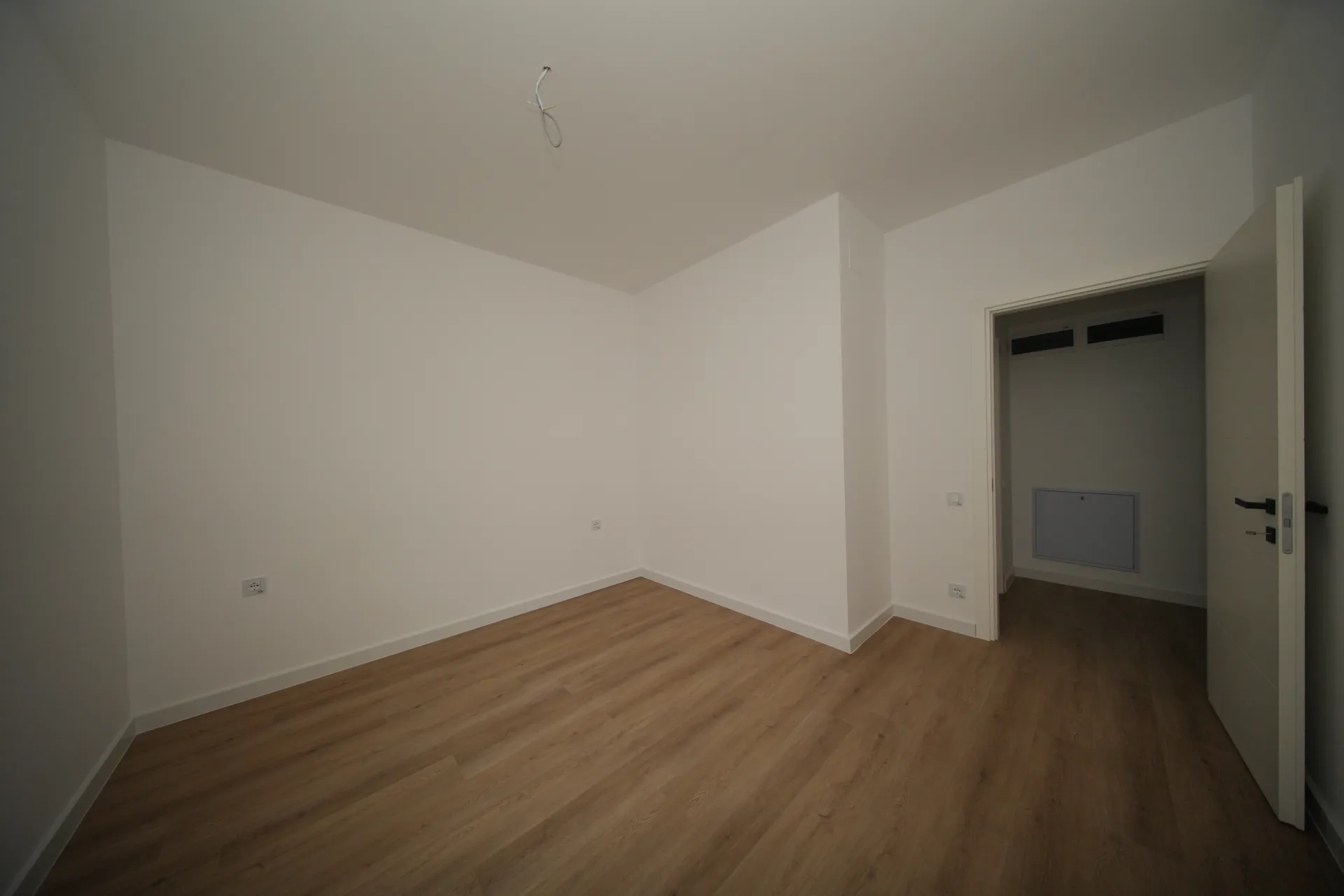 2 CAMERE CU GRADINA DE 30 MP - PIPERA - 2