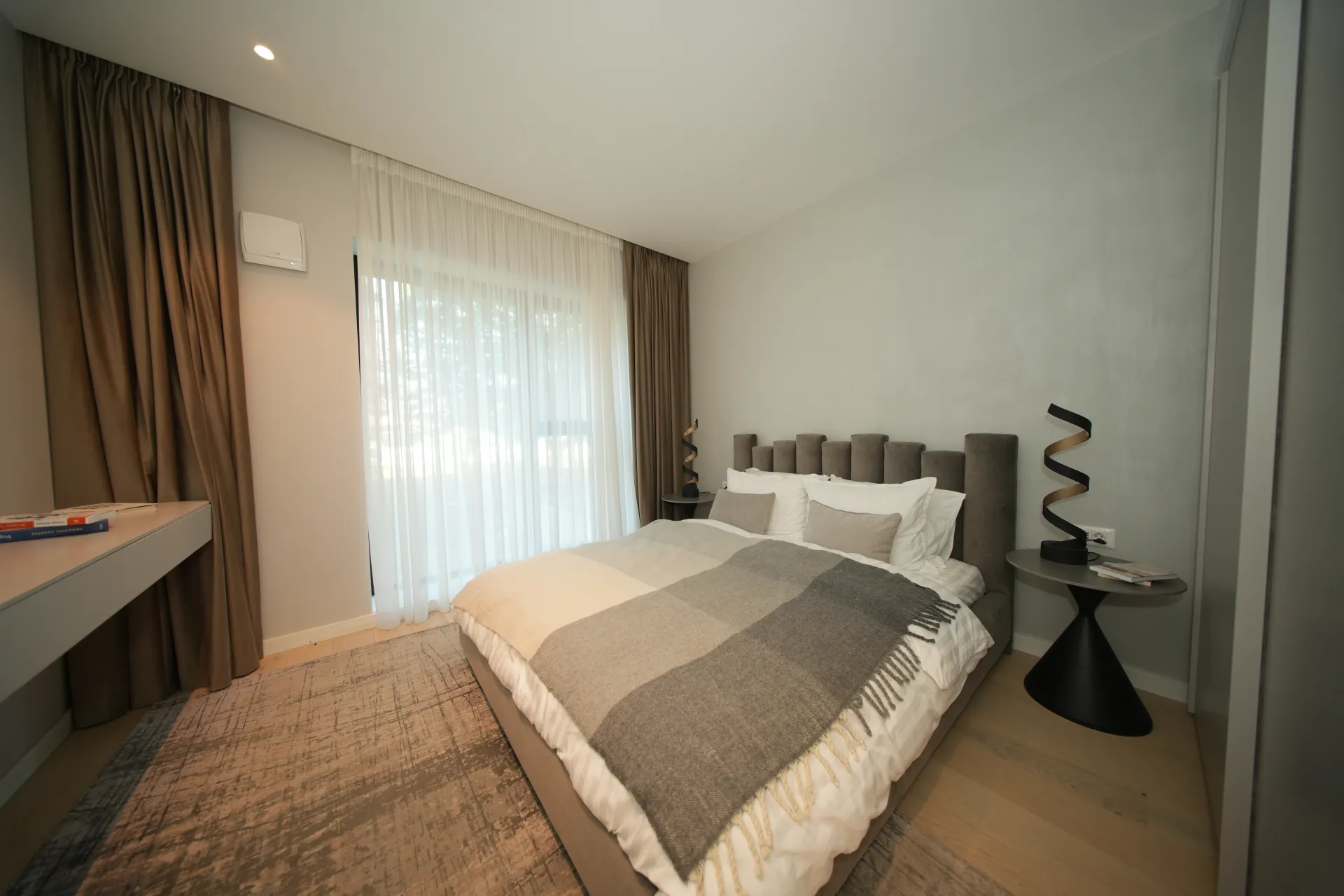 Apartament 4 camere cu gradina de 195 mp | Geamuri Schüco, parchet triplustratificat | Floreasca - 8/16