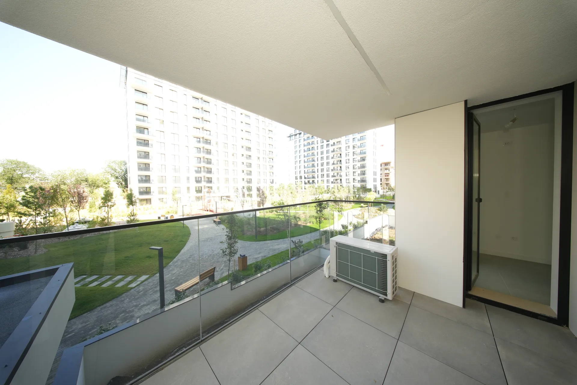 FLOREASCA - APARTAMENT CU 2 CAMERE - PROMENADA MALL SI METROU APROAPE  - 12