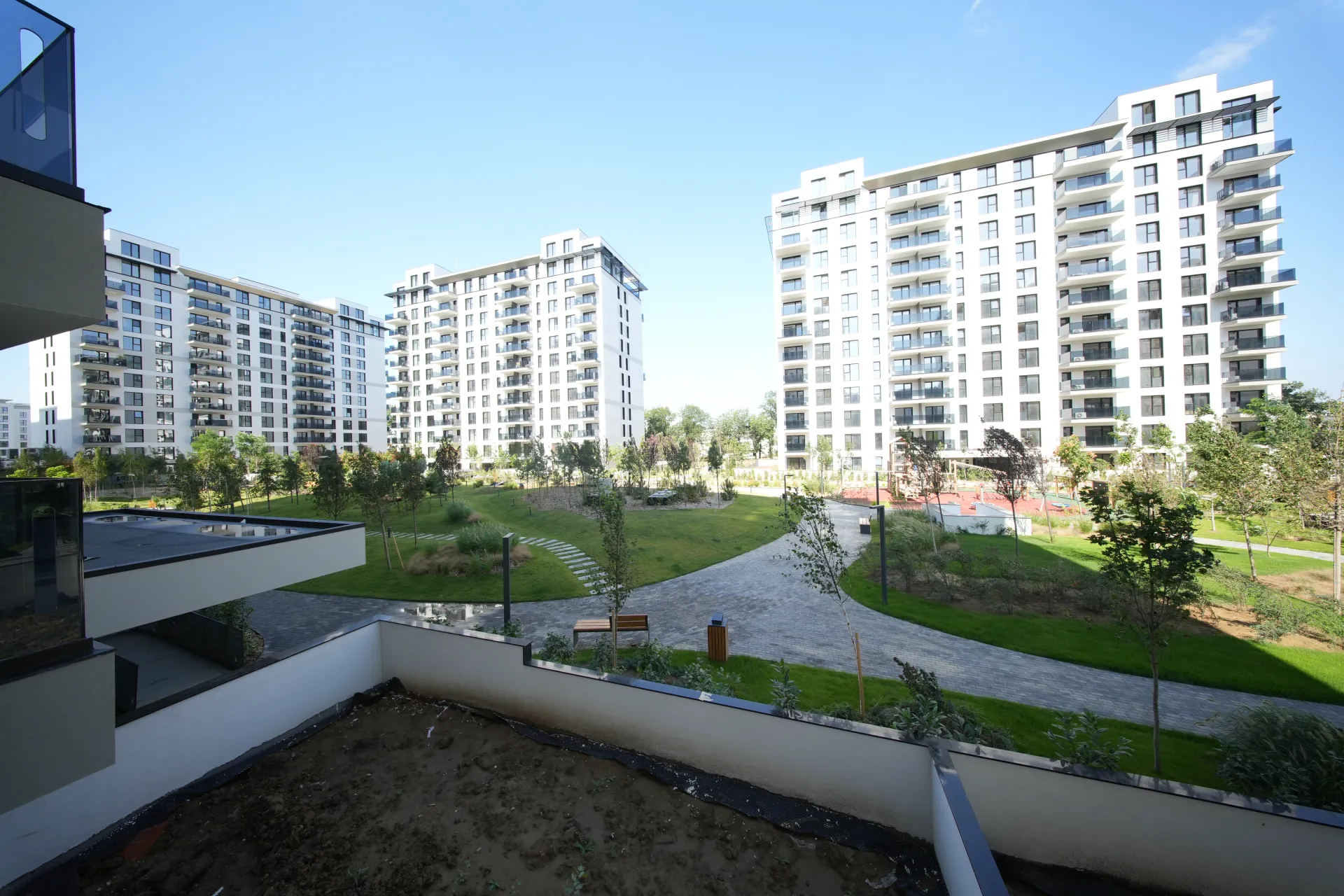 APARTAMENT CU 3 CAMERE ZONA FLOREASCA LANGA MALL PROMENADA