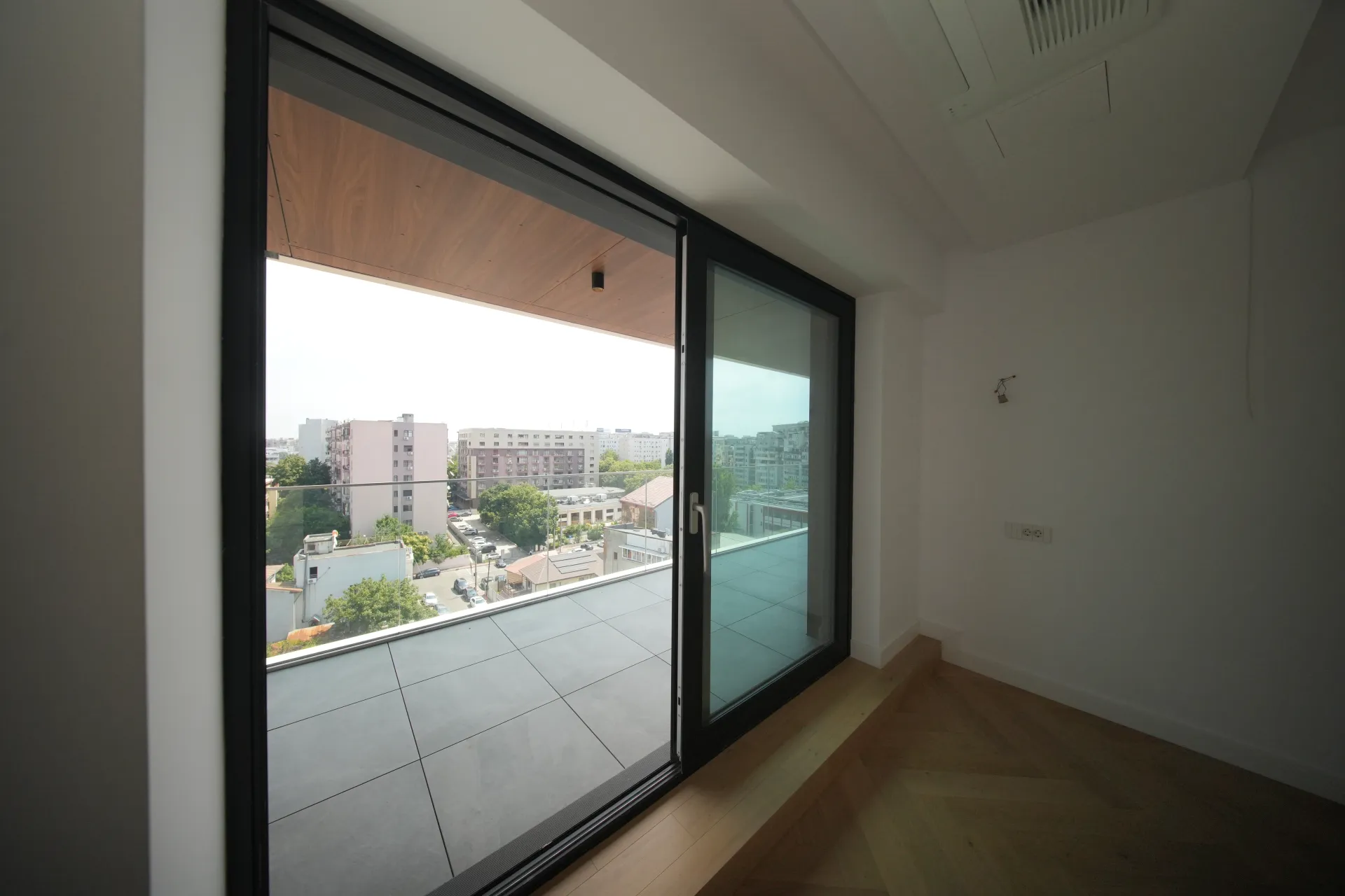 Apartament nou 4 camere | La 30 m de Bulevardul Unirii - 2