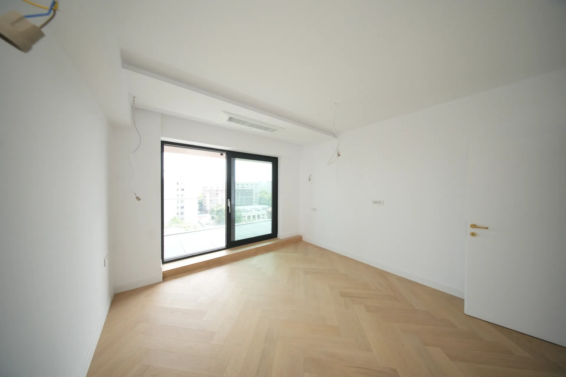 Apartament nou 4 camere | La 30 m de Bulevardul Unirii - 4