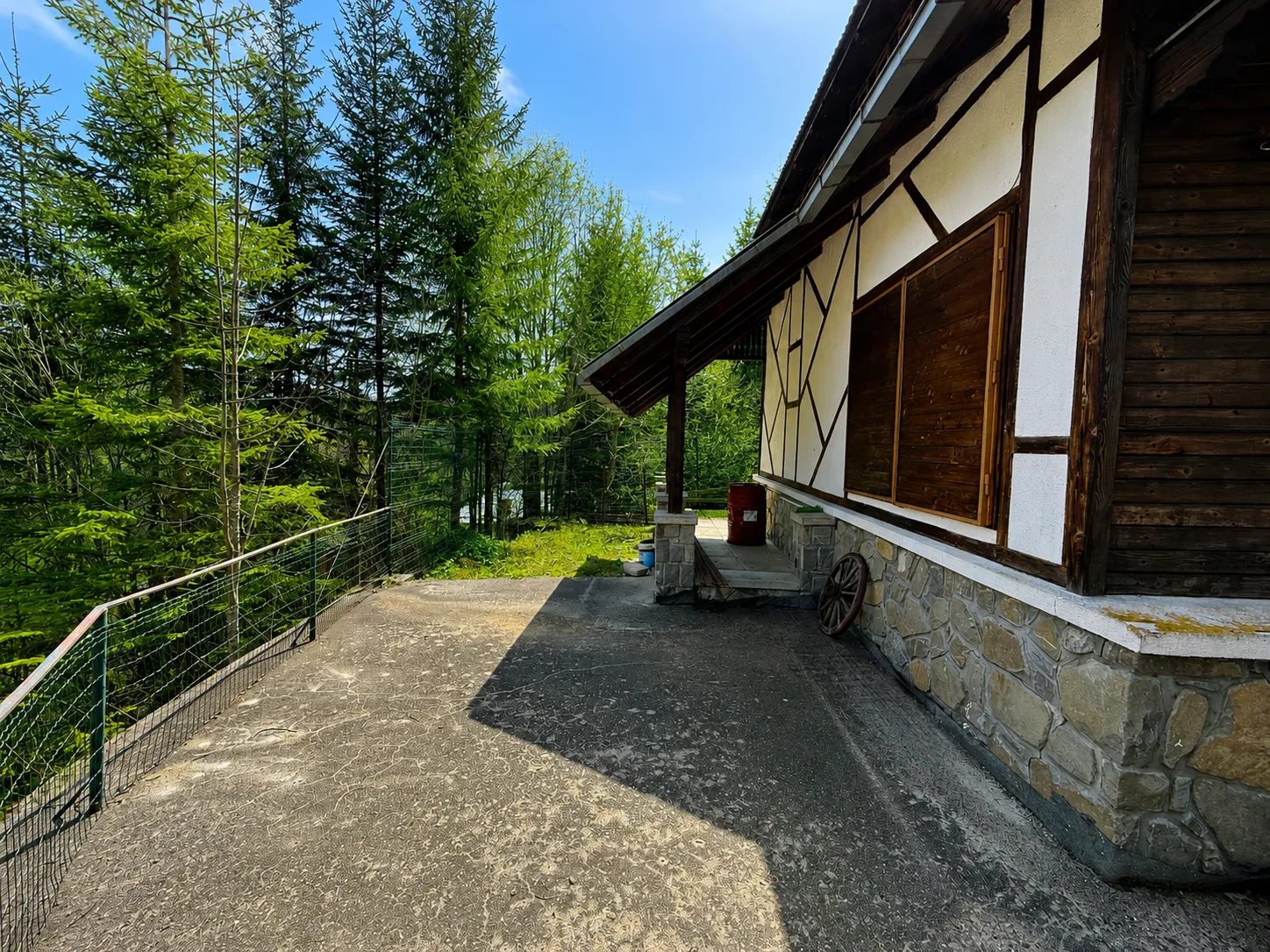 CABANA IN ZONA SINAIA - TEREN 550MP  - 3