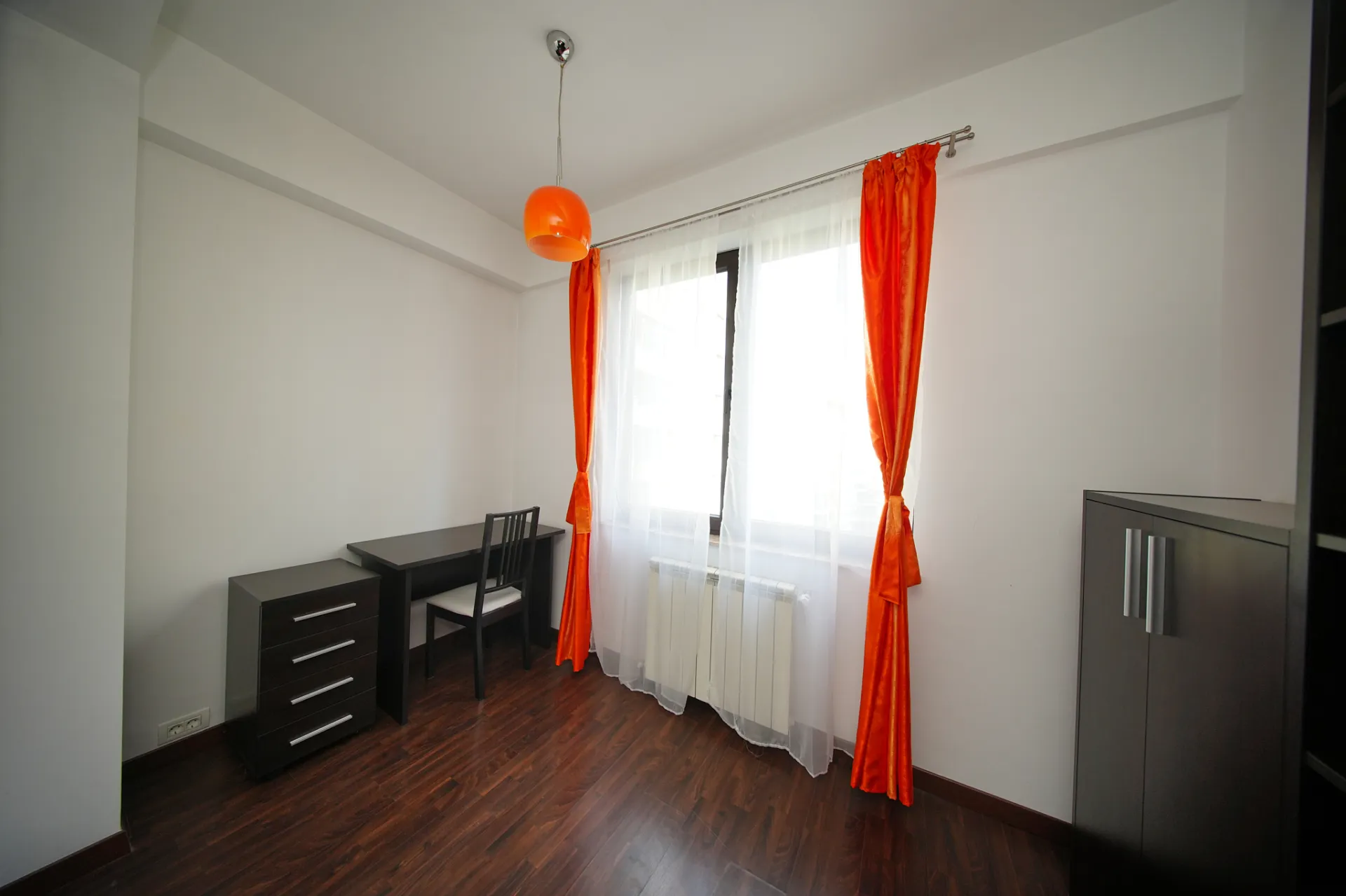 APARTAMENT CU 3 CAMERE - HERASTRAU - MOBILAT SI UTILAT - imagine 3