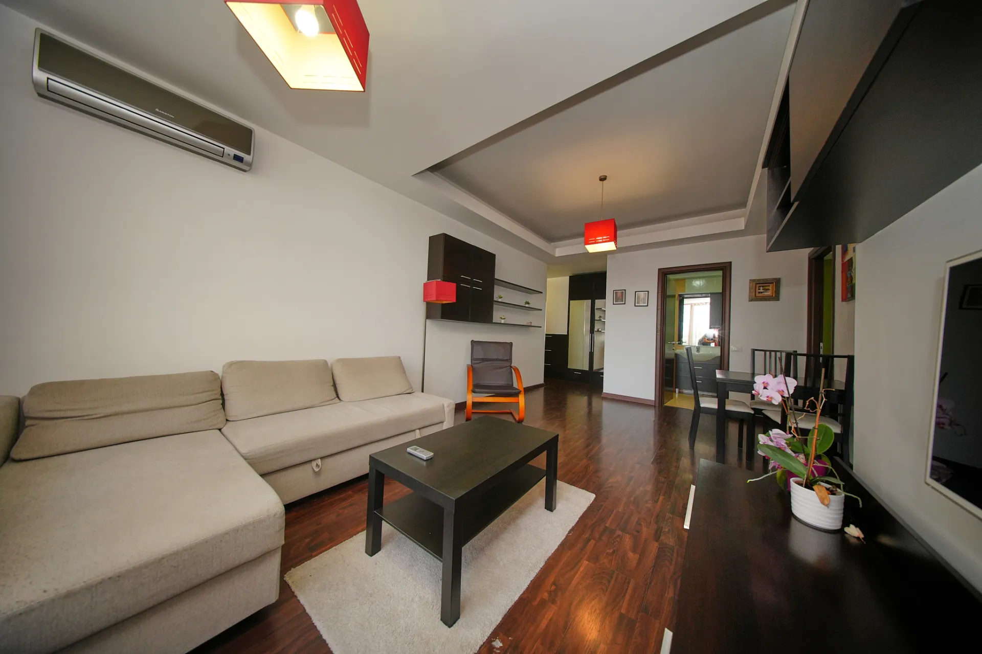 APARTAMENT CU 3 CAMERE - HERASTRAU - MOBILAT SI UTILAT