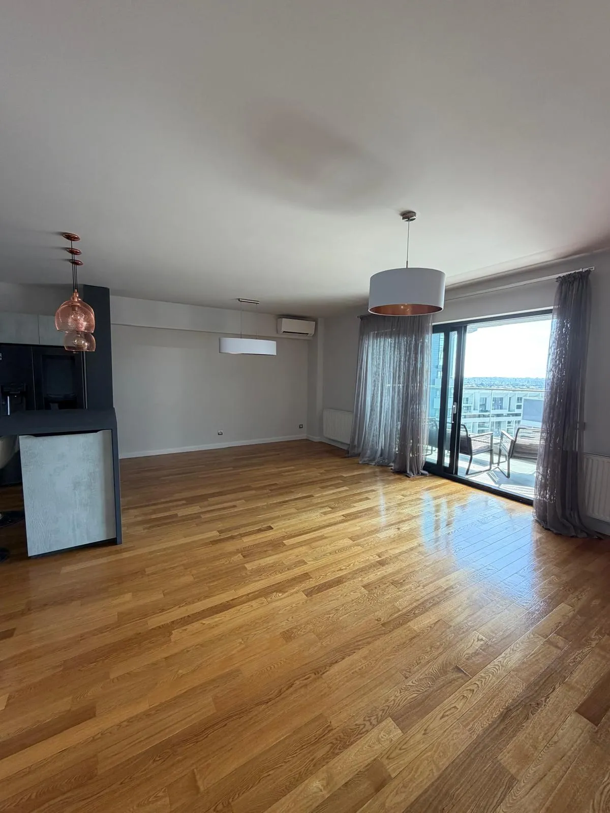 APARTAMENT CU 4 CAMERE ETAJ 13 - MOBILAT SI UTILAT - FLOREASC - FABRICA DE GLUCOZA - imagine 2