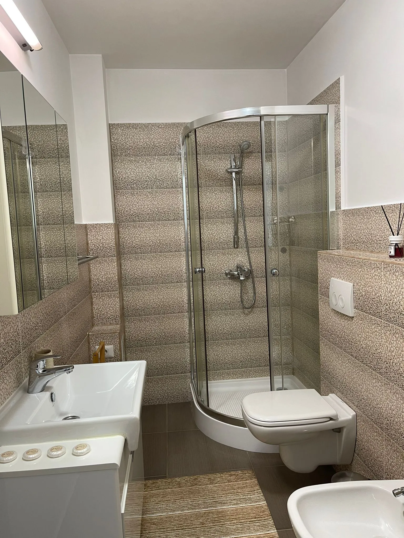 CISMIGIU - APARTAMENT CU 2 CAMERE - MOBILAT SI UTILAT  - 6