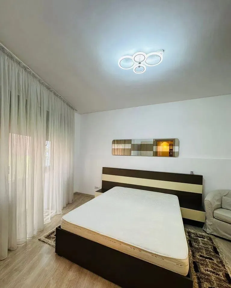 APARTAMENT CU 3 CAMERE - ZONA CISMIGIU - UTILAT SI MOBILAT - imagine 5
