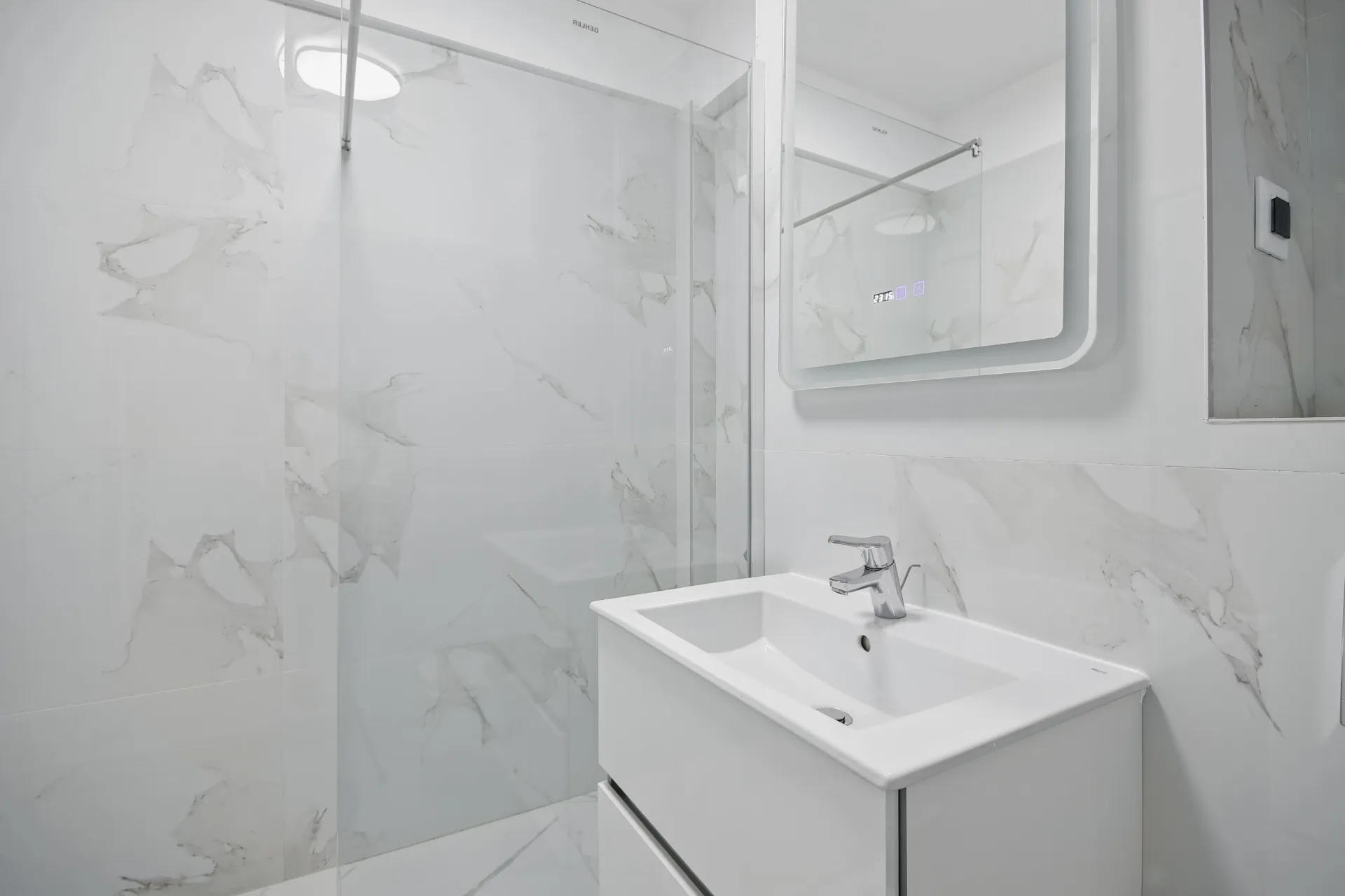 STUDIO PIPERA - ROND OMV - BLOC NOU - 7/14