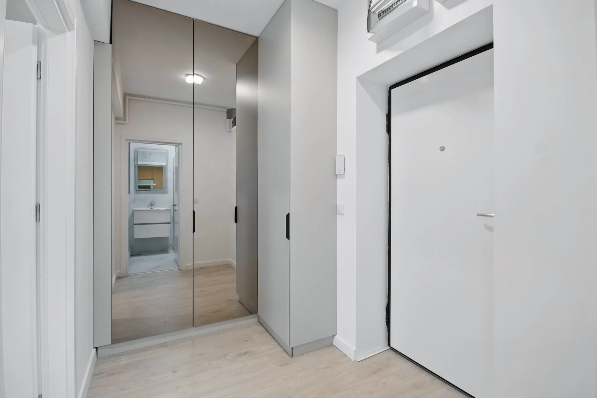 STUDIO PIPERA - ROND OMV - BLOC NOU