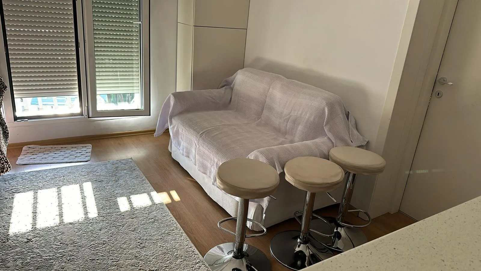 STUDIO DUBLU - MOBILAT SI UTILAT - PARCARE INCLUSA - 6