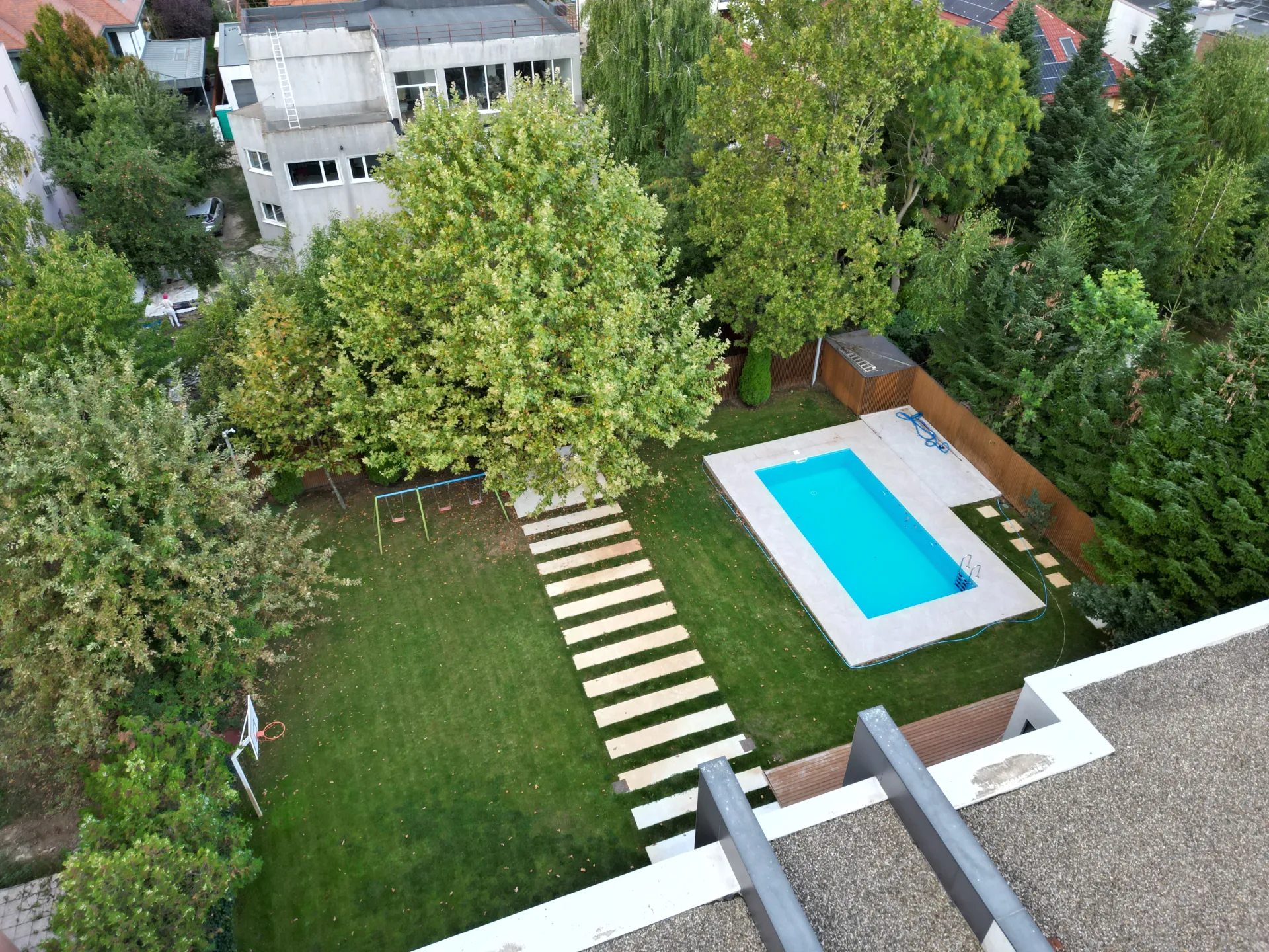 VILA CU PISCINA - ZONA PIPERA | IANCU NICOLAE - 6 CAMERE - imagine 5
