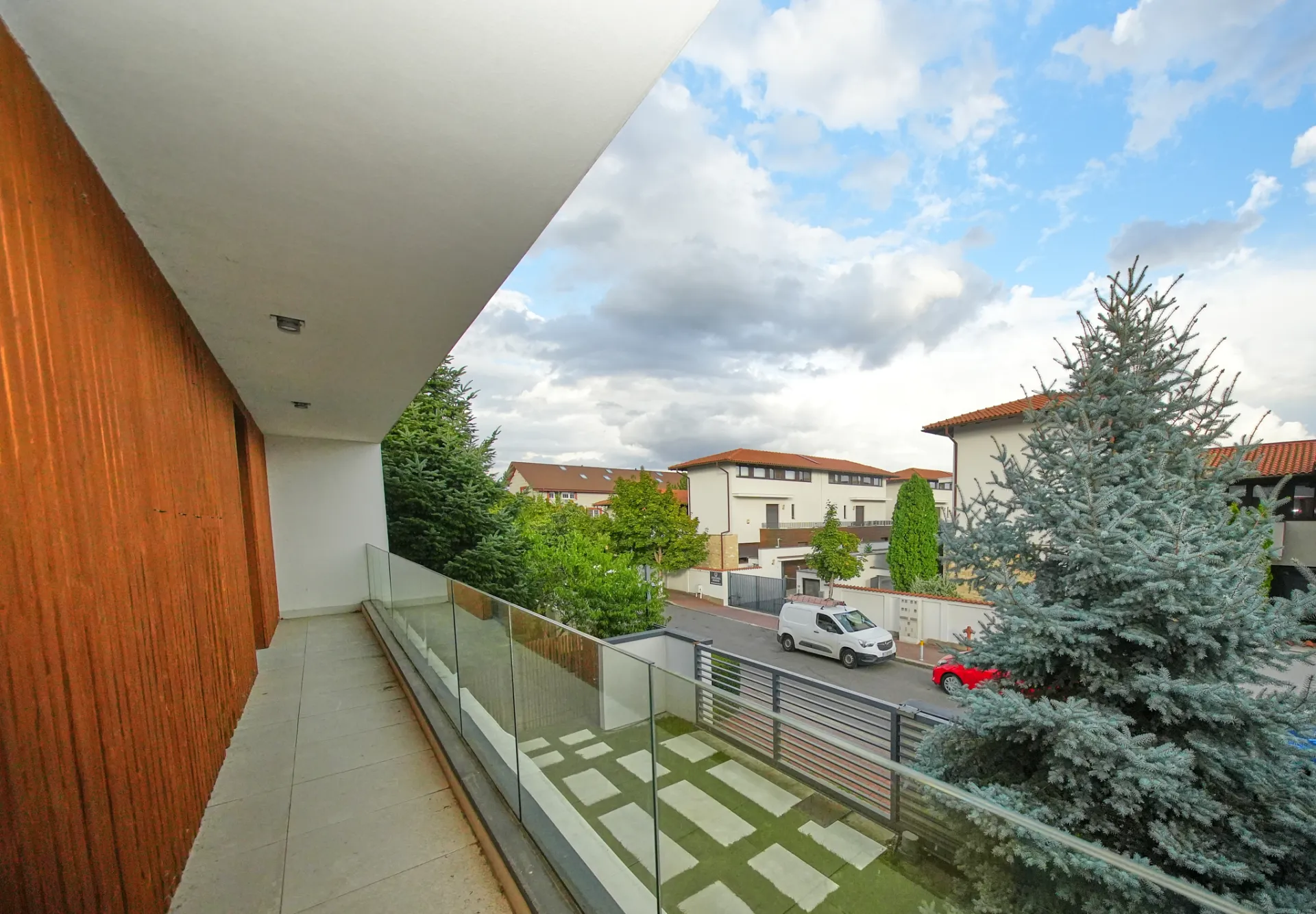 VILA CU PISCINA - ZONA PIPERA | IANCU NICOLAE - 6 CAMERE - 9