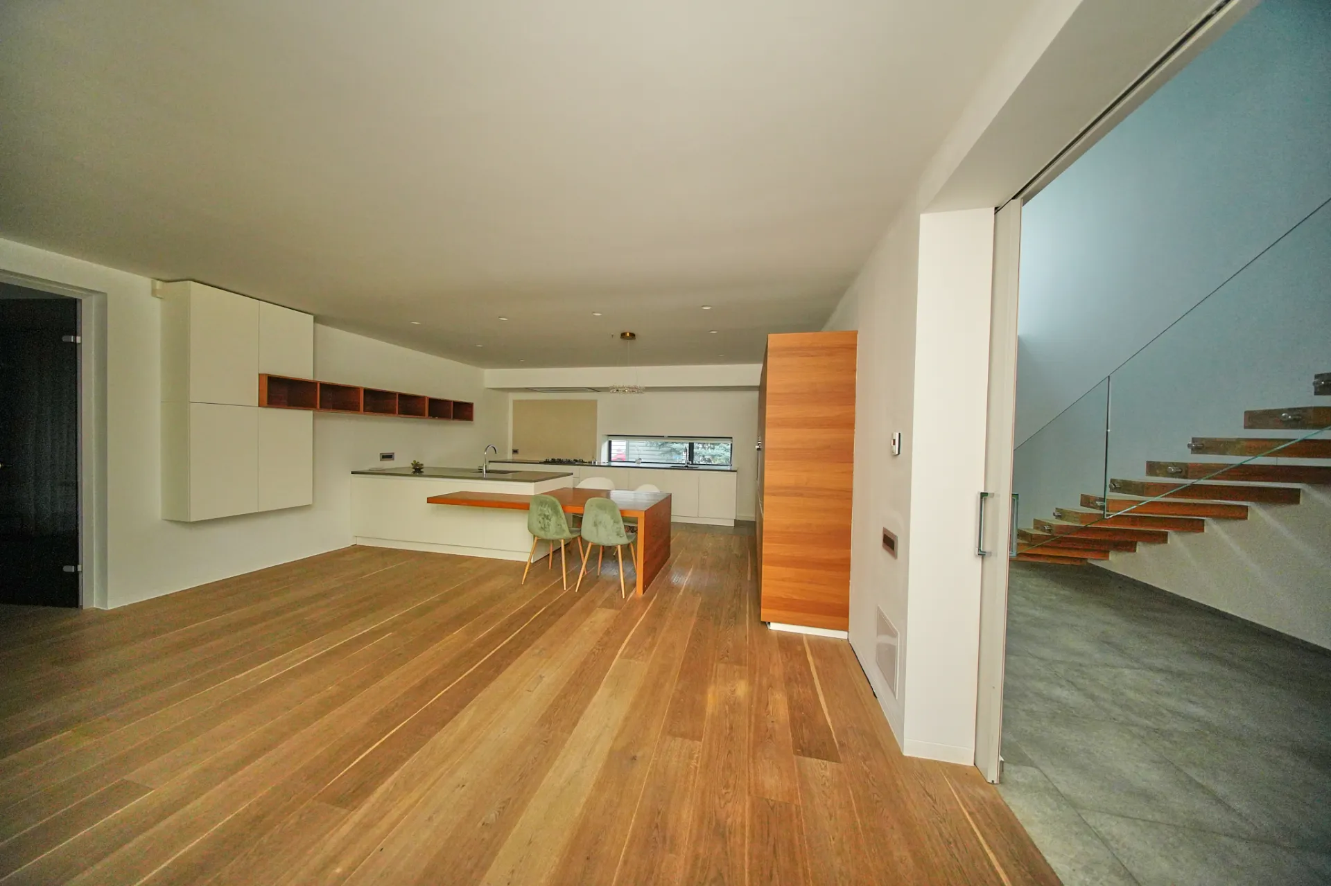 VILA CU PISCINA - ZONA PIPERA | IANCU NICOLAE - 6 CAMERE - 16