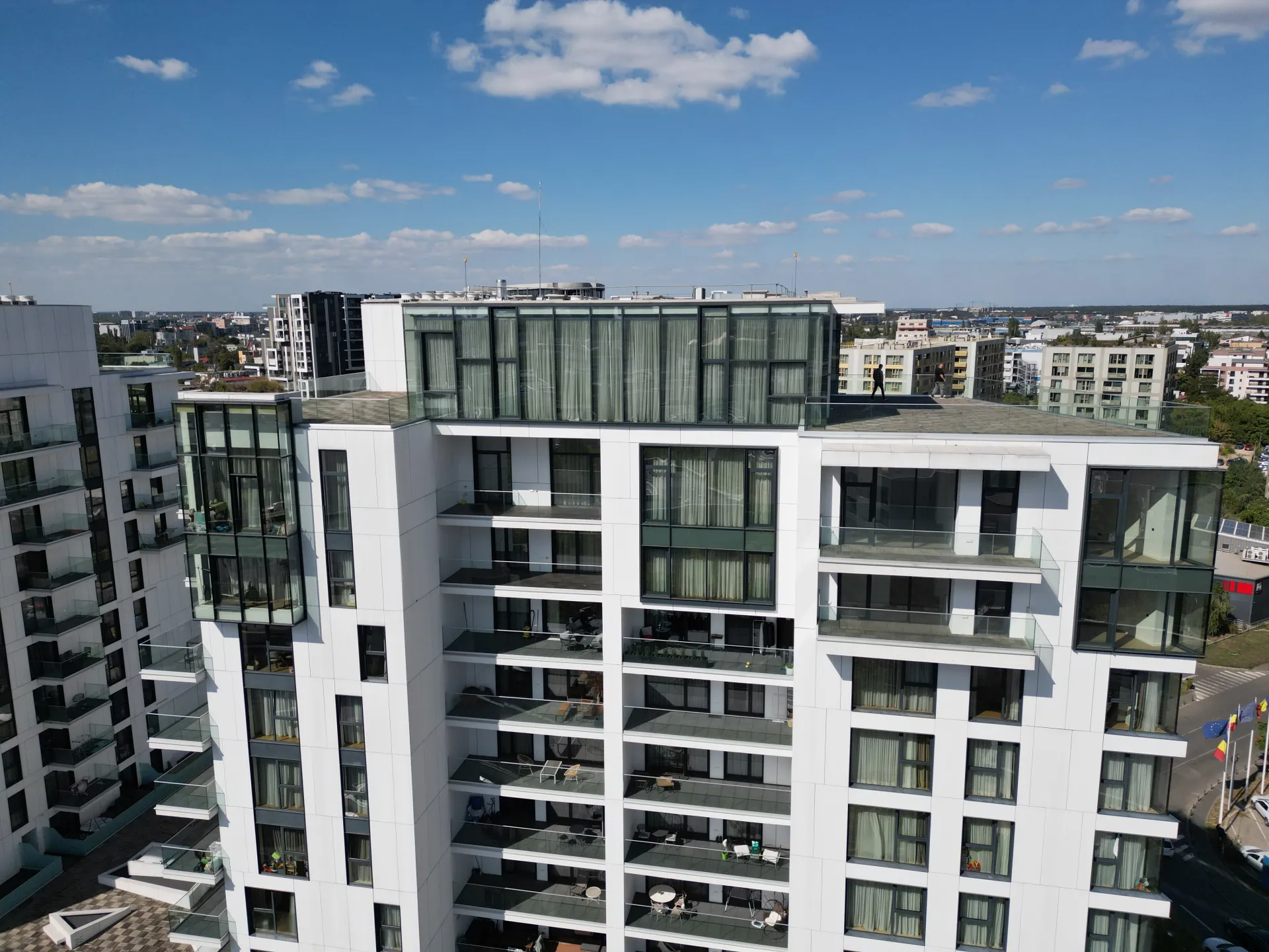 Premium Duplex Apartment – Herastrau – Fully Furnished and Equipped - imagine 2