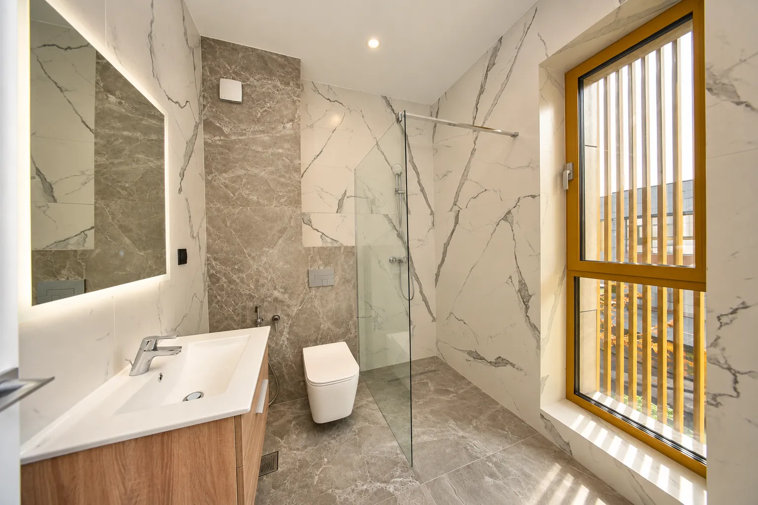 PIPERA VILLA – GROUND FLOOR + FIRST FLOOR – PREMIUM FINISHES – 4 ROOMS - 10