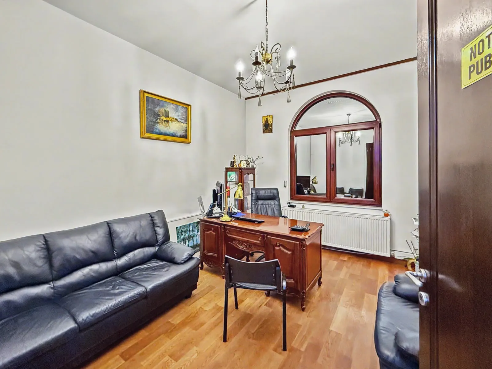 8-Room Villa – Dorobanti – Close to Stefan cel Mare Metro - 8