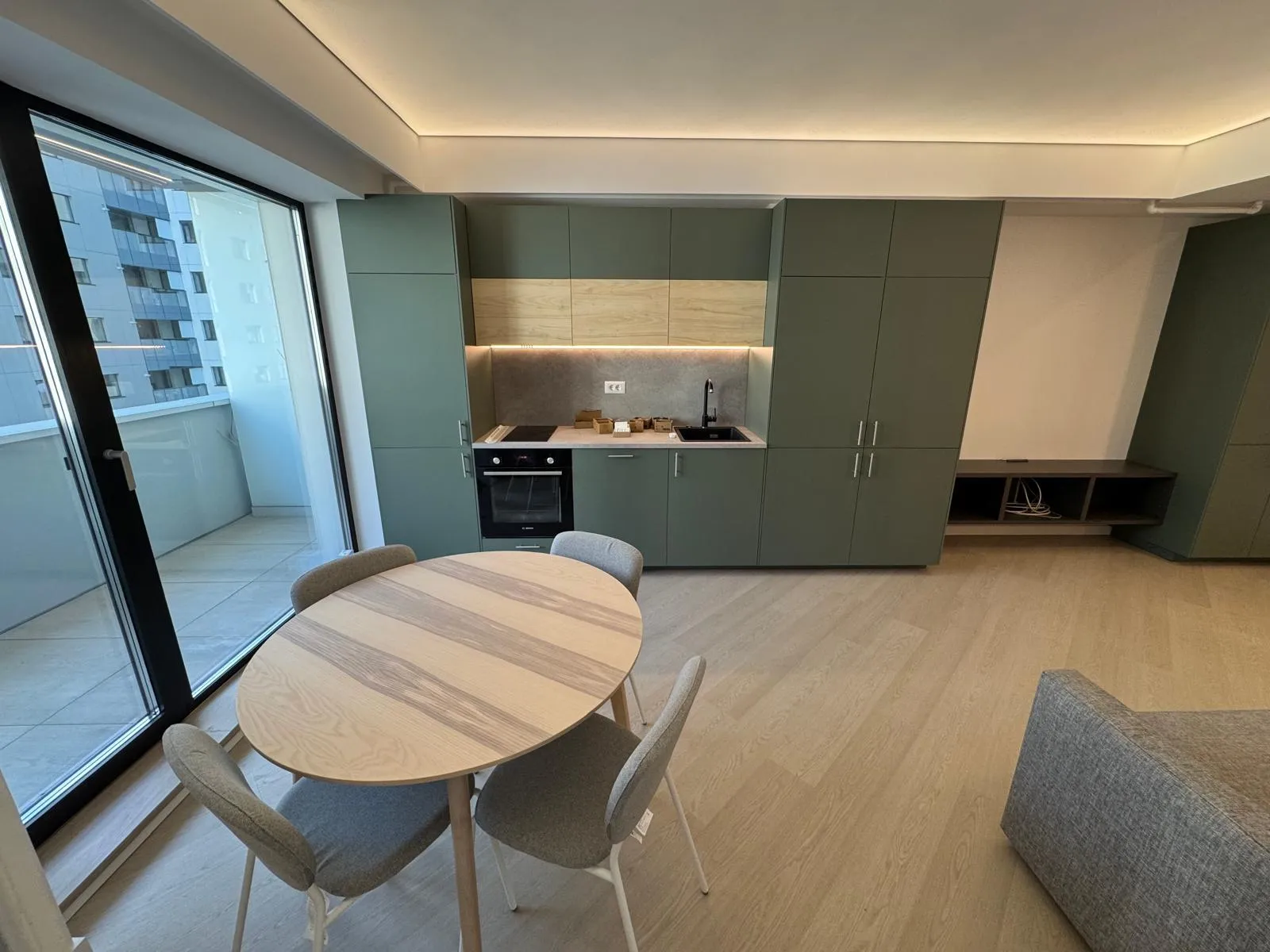 APARTAMENT CU 2 CAMERE - PIPERA - MOBILAT SI UTILAT  - 3