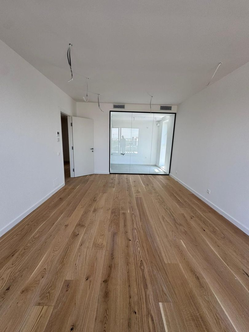 Apartament 4 camere | De Inchiriat | Ideal locuință sau birou | - imagine 5