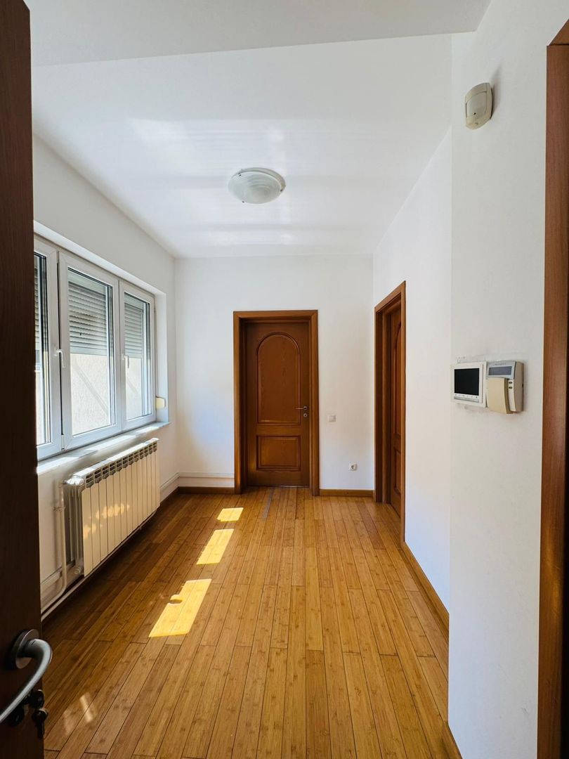 VILA INDIVIDUALA COTROCENI/10 CAMERE/S+P+2/PARCARE/BUSINESS - 10