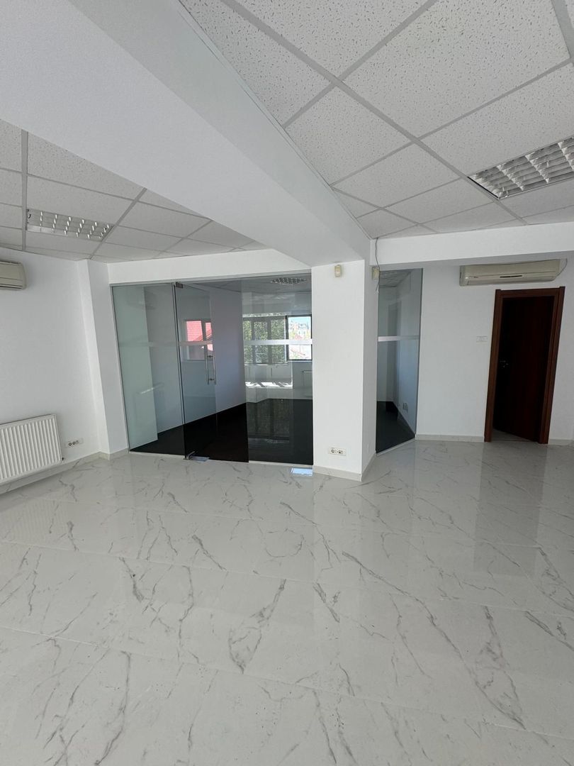 Spatiu Birouri | 3 Etaje | Parcare Proprie | 300mp - 3