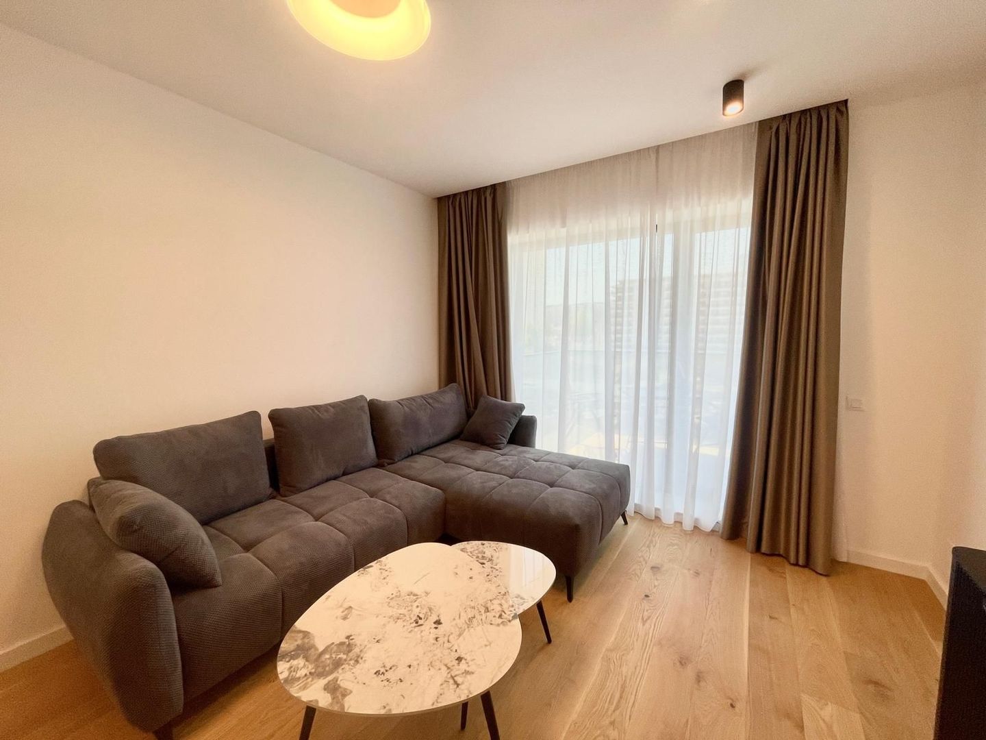 De inchiriat 2 camere in Nusco City - 4