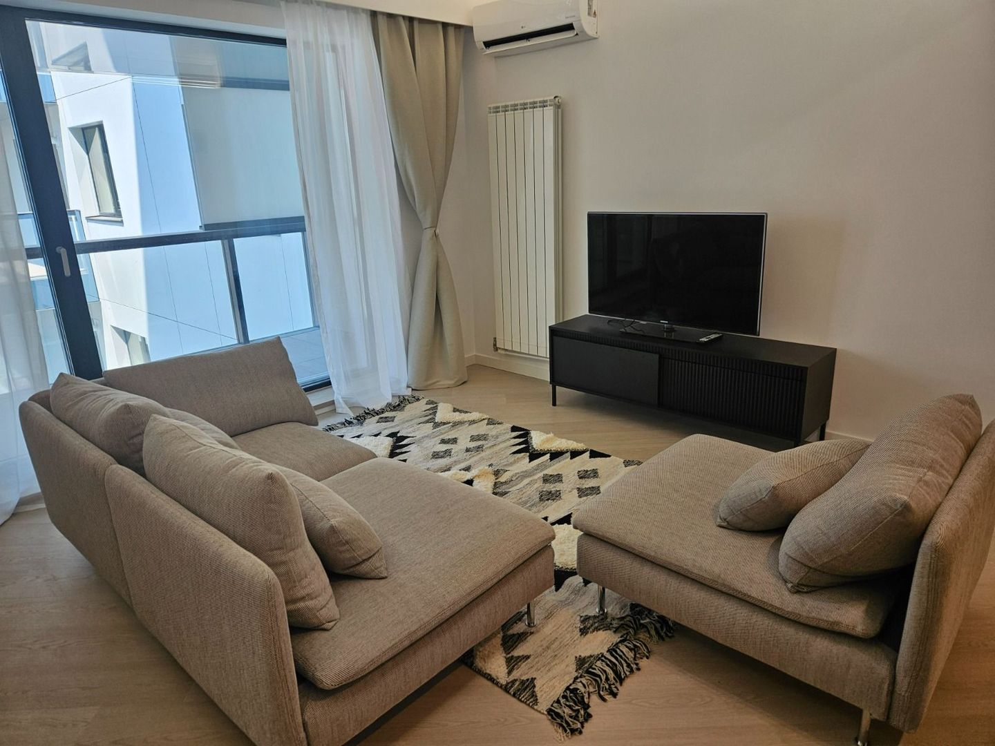Apartament 2 camere - Porsche Pipera - 3/4