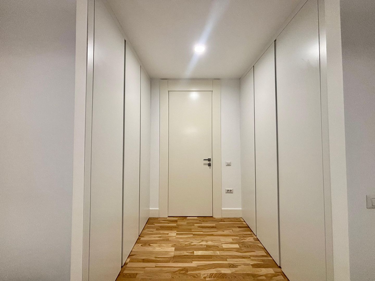 Apartament cu 2 camere de închiriat | Barbu Văcărescu