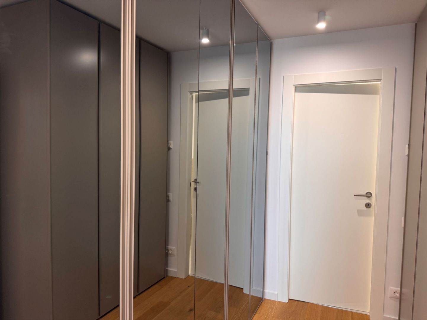 NEW | For rent 2 rooms | UPsite | Spa Facilities