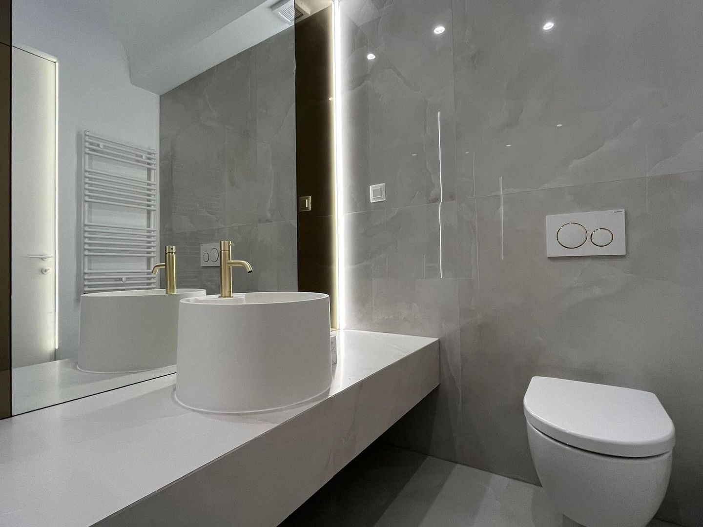 2 camere de inchiriat | PIPERA | PARCARE INCLUSA